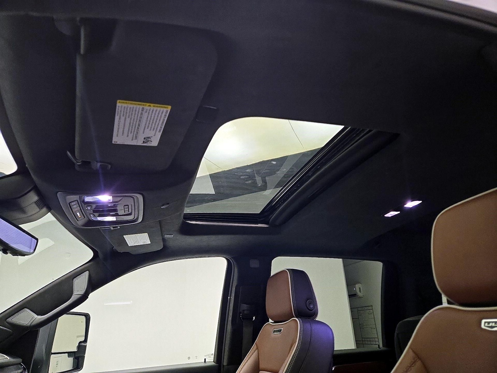Sunroof(s) & Overhead Airbags