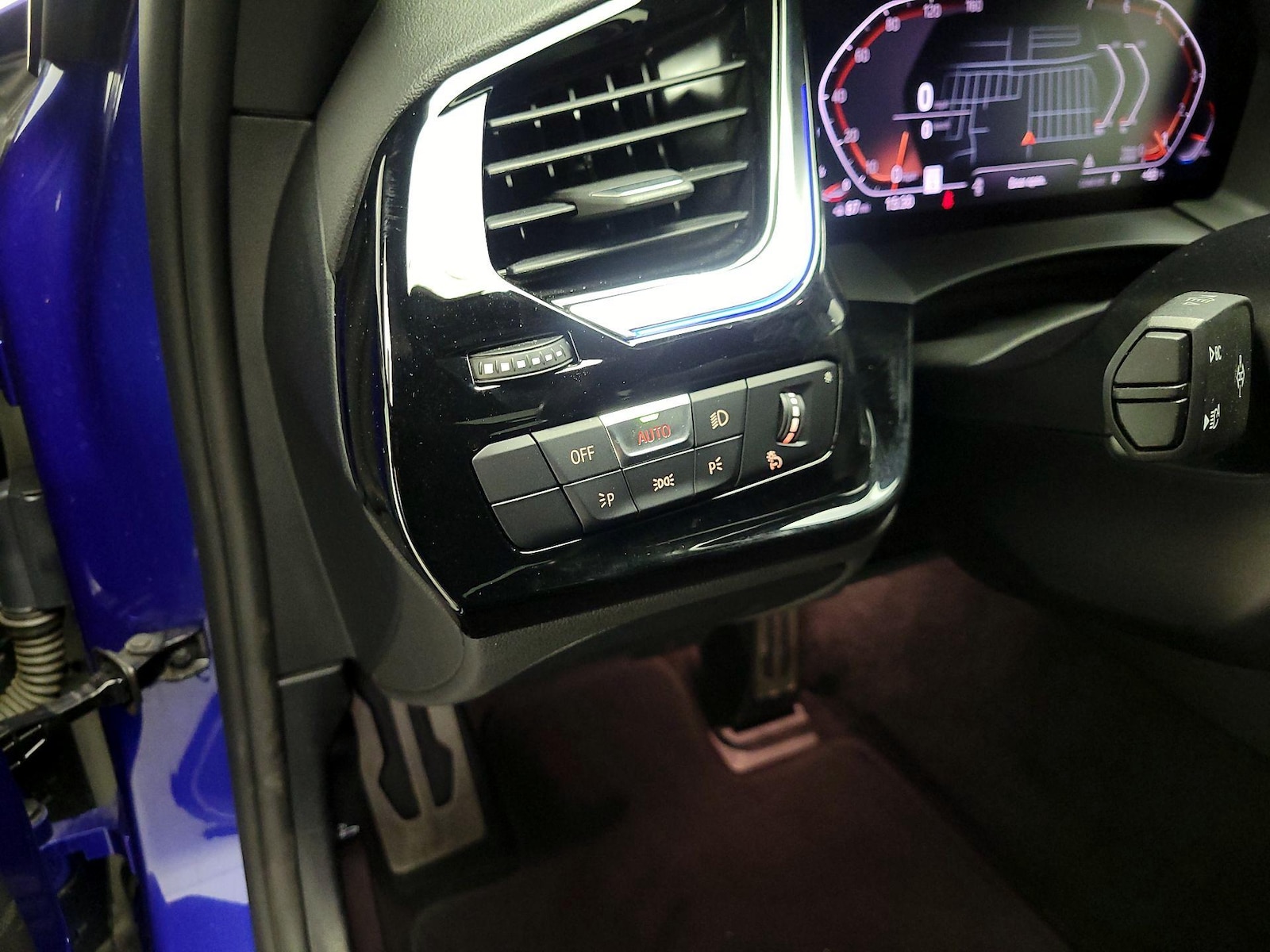 2025 BMW Z4 30i - Photo 14