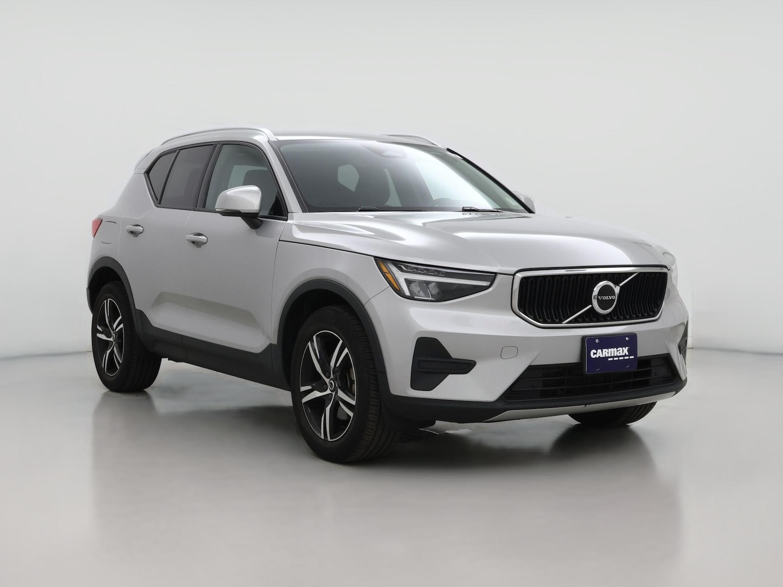 2023 Volvo XC40