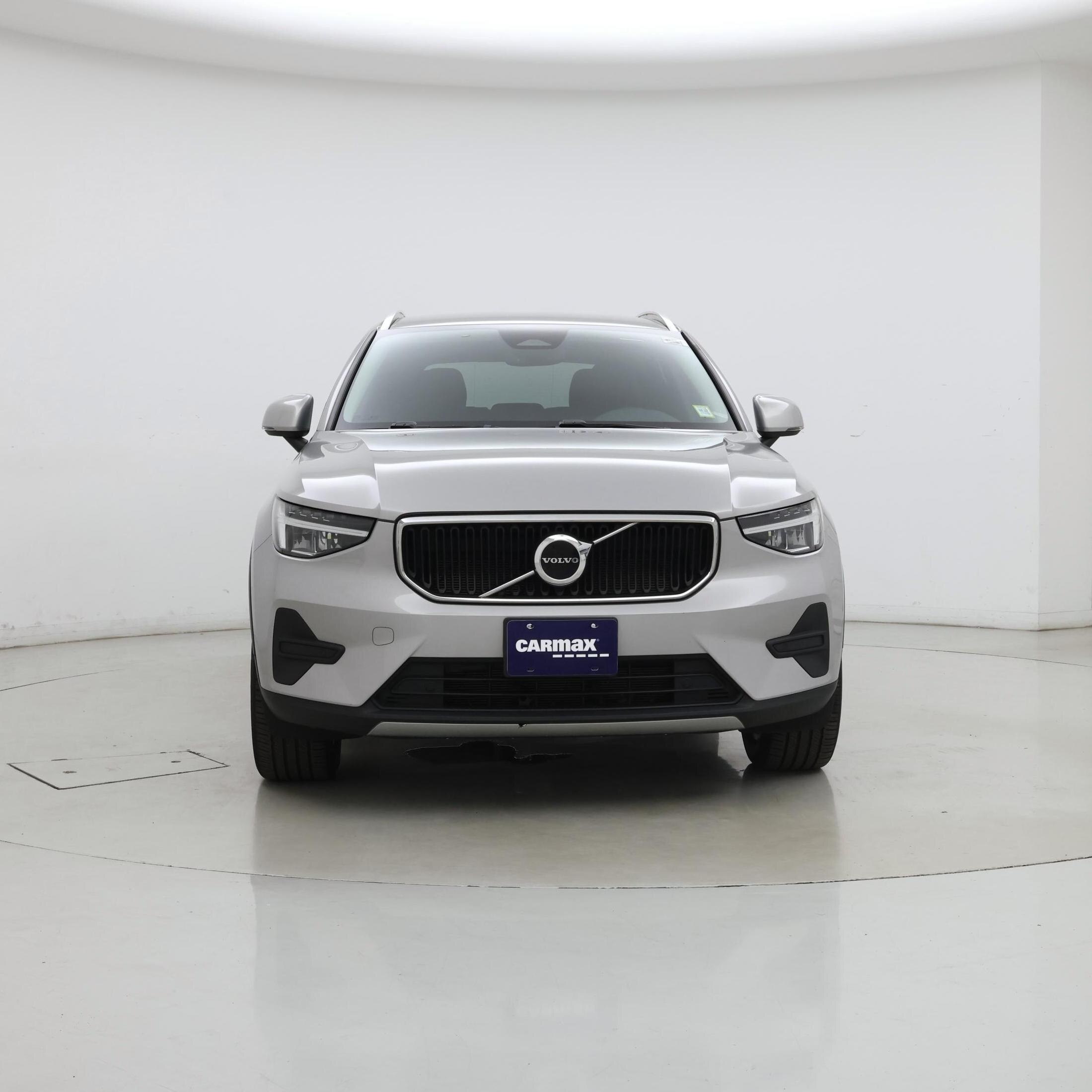Thumbnail: 2023 Volvo XC40 - 5