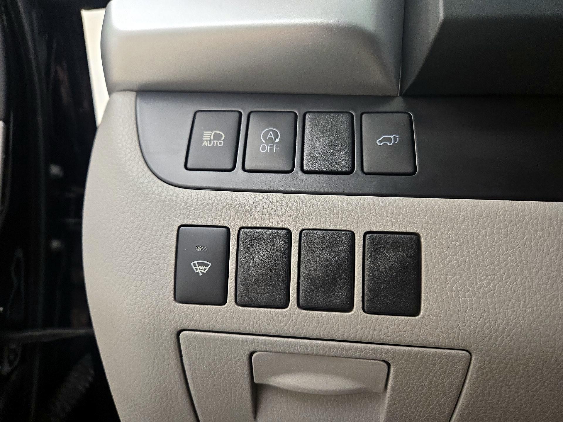 Thumbnail: 2019 Toyota Highlander - 13