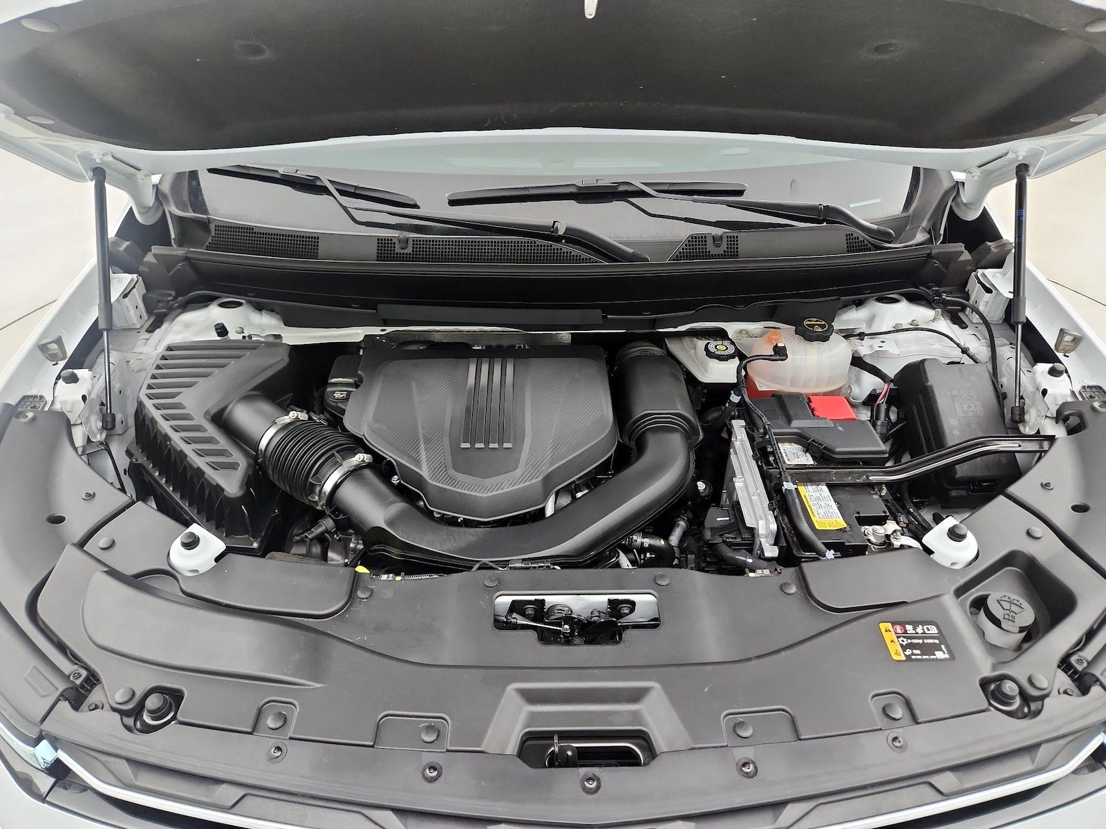 2025 Chevrolet Traverse LT - Photo 24