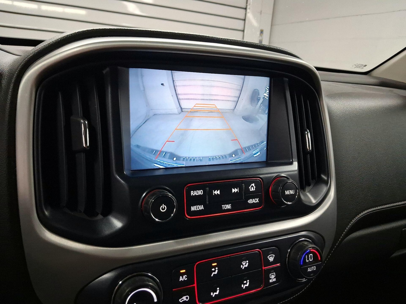 2016 GMC Canyon SLE - Photo 16