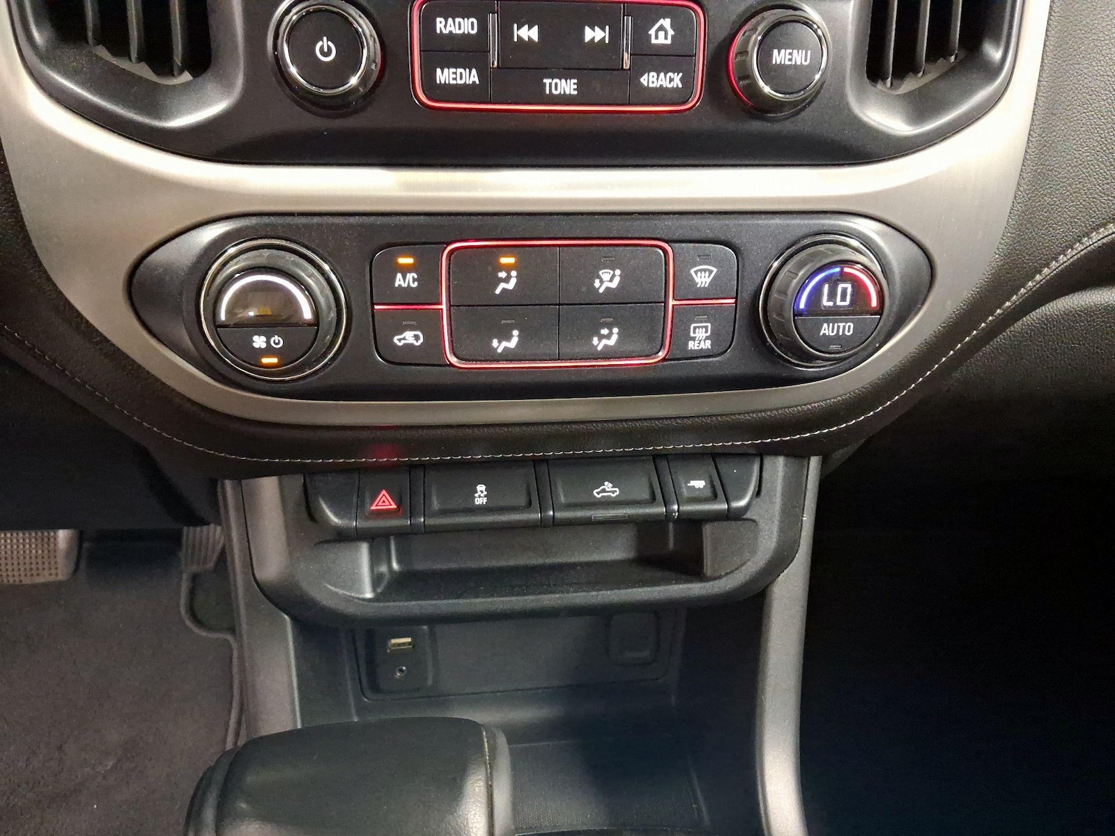 2016 GMC Canyon SLE - Photo 18