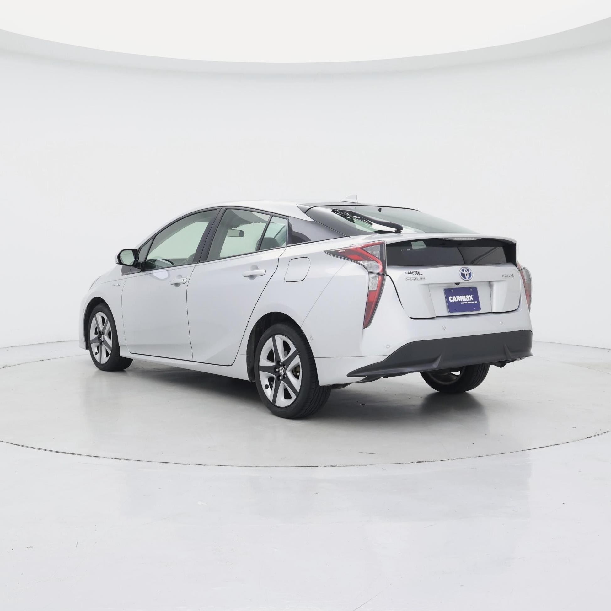 Thumbnail: 2018 Toyota Prius - 2