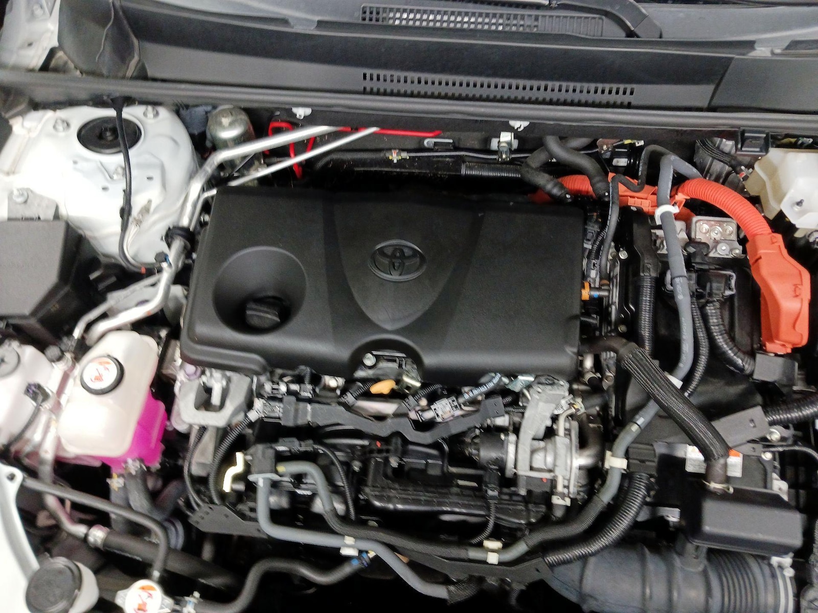 2021 Toyota RAV4 XSE - Photo 20