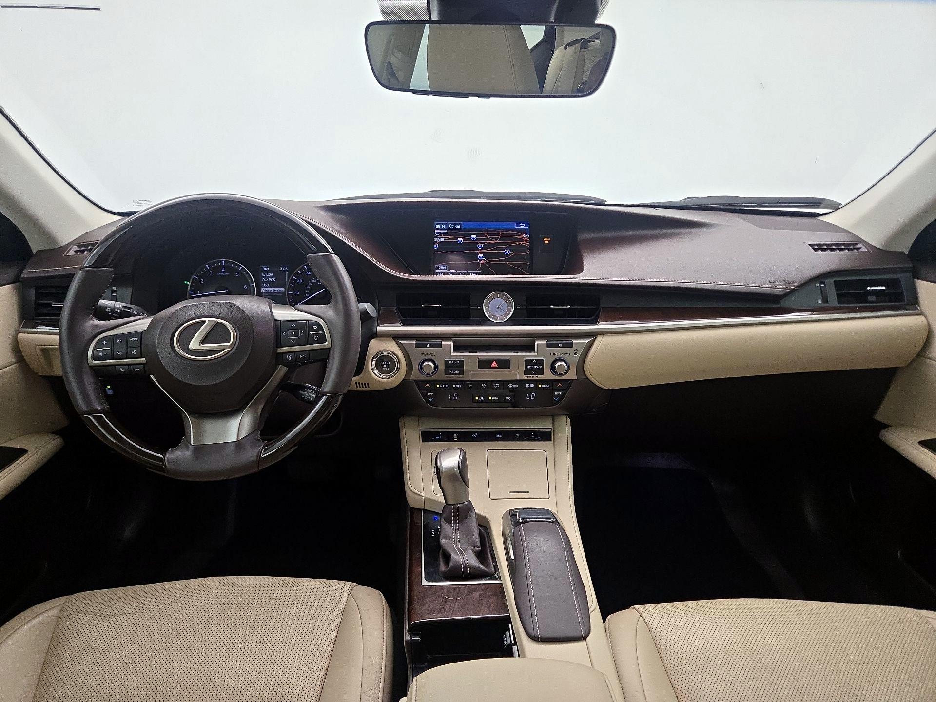 Thumbnail: 2016 Lexus ES - 9