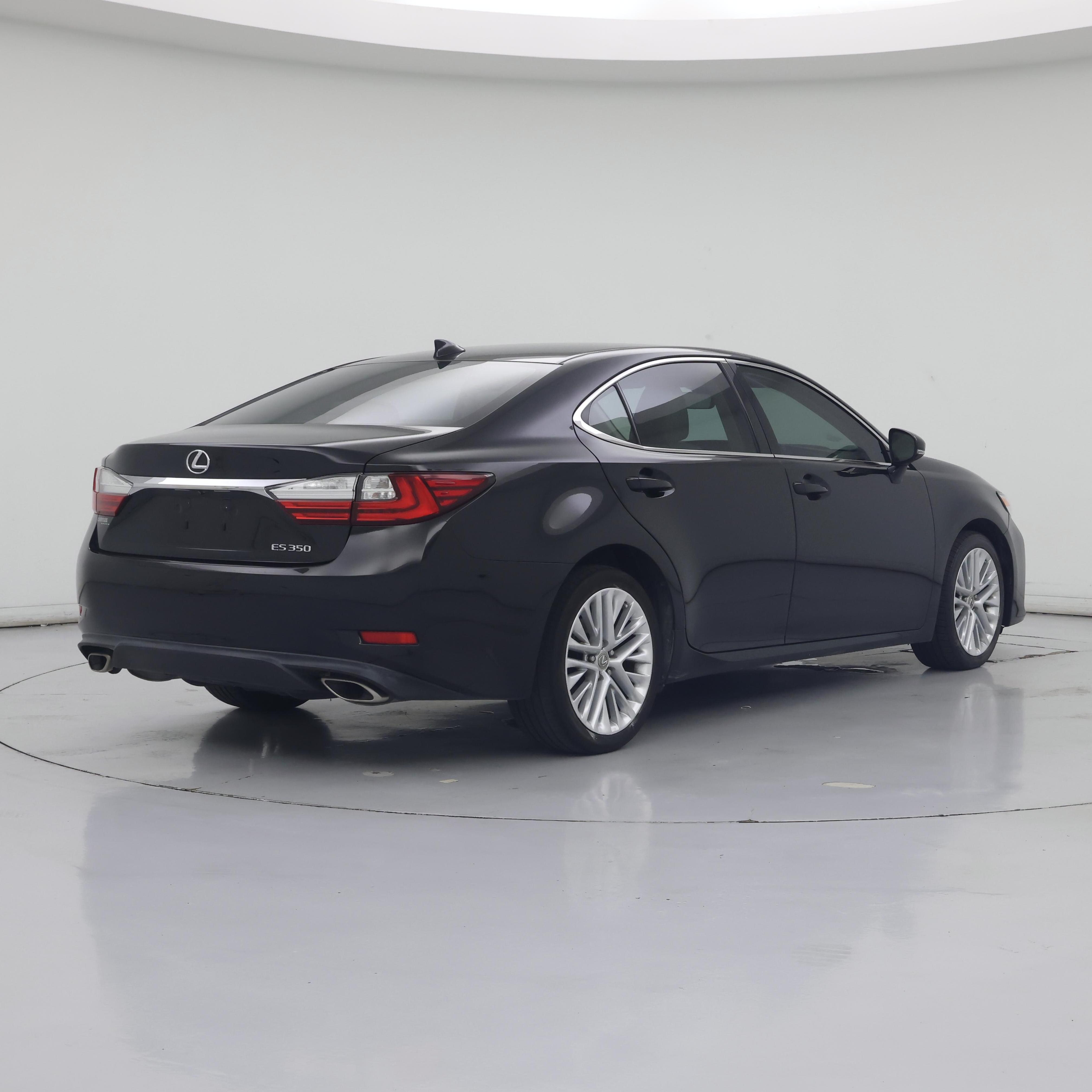 Thumbnail: 2016 Lexus ES - 8