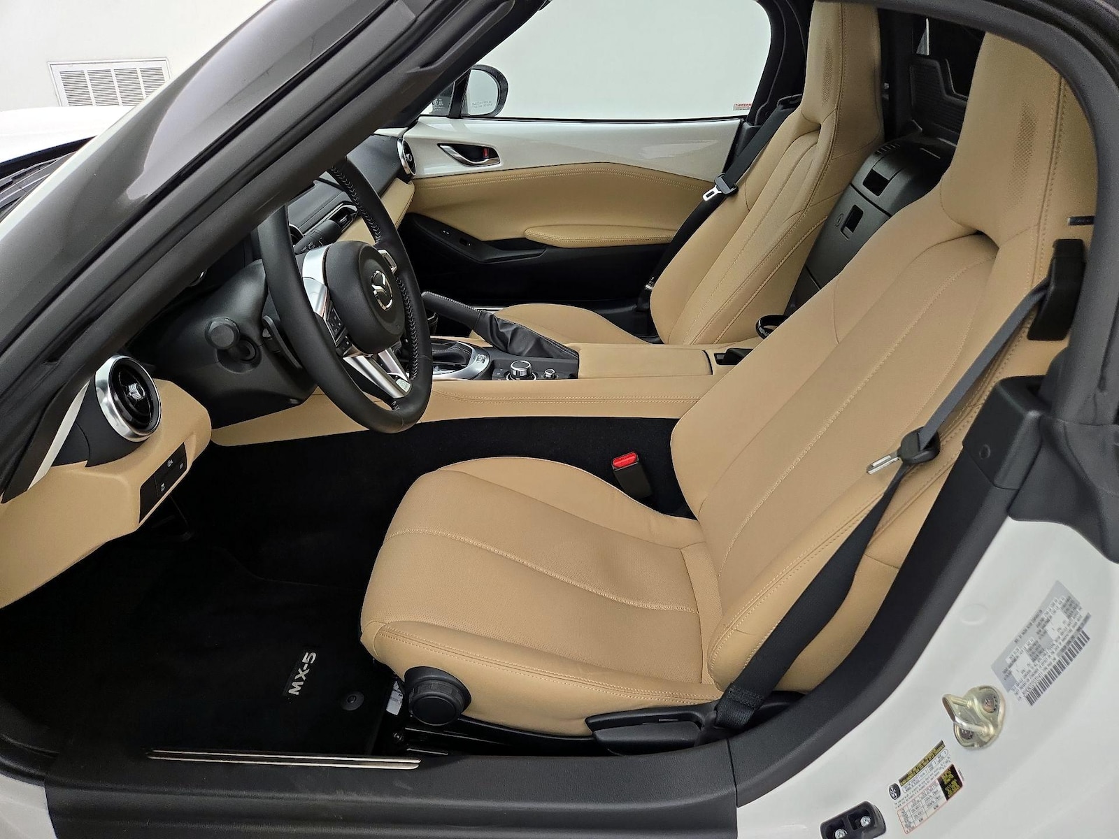 2026 Mazda MX-5 Miata Grand Touring - Photo 12