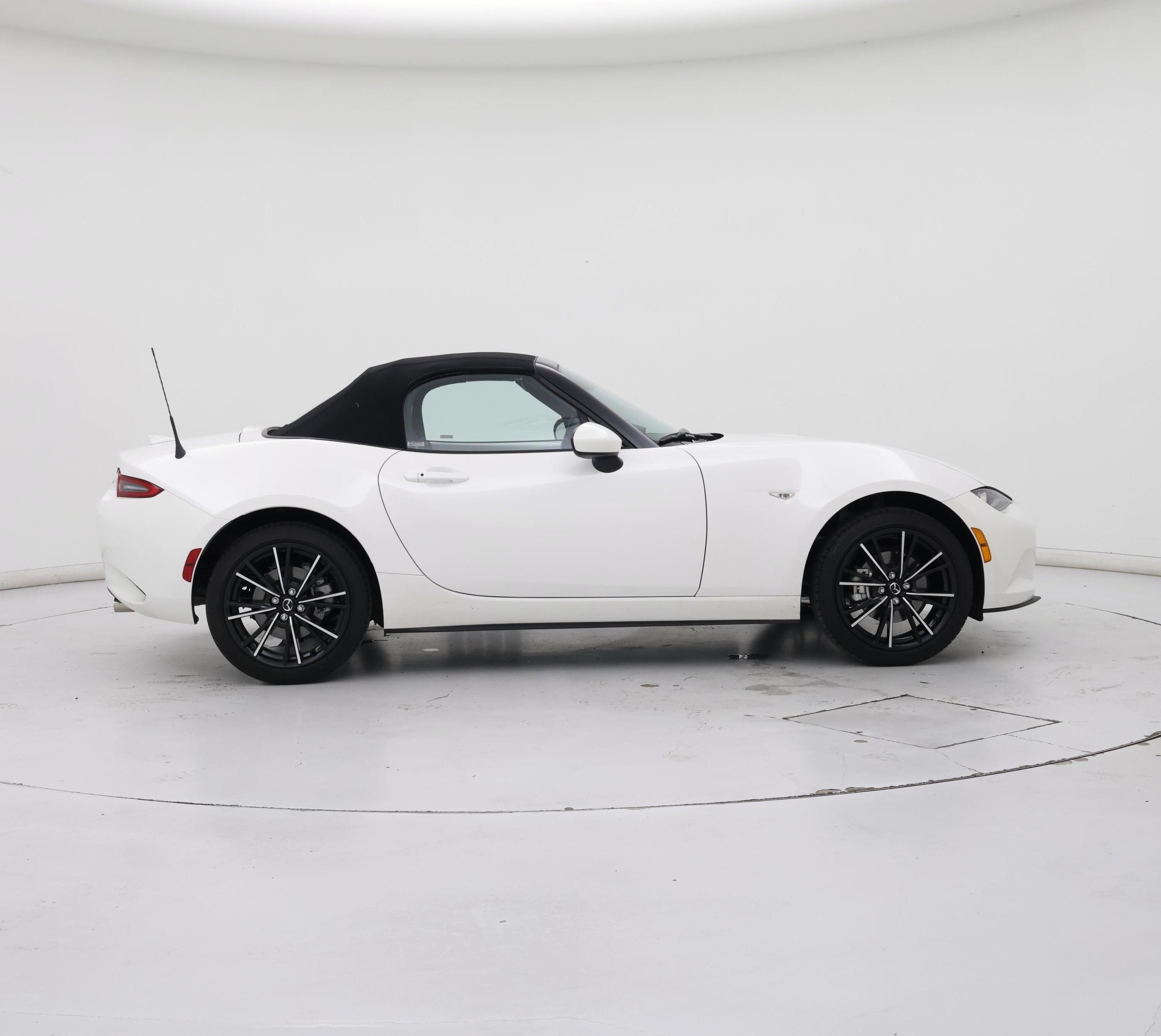 Thumbnail: 2026 Mazda MX-5 Miata - 7