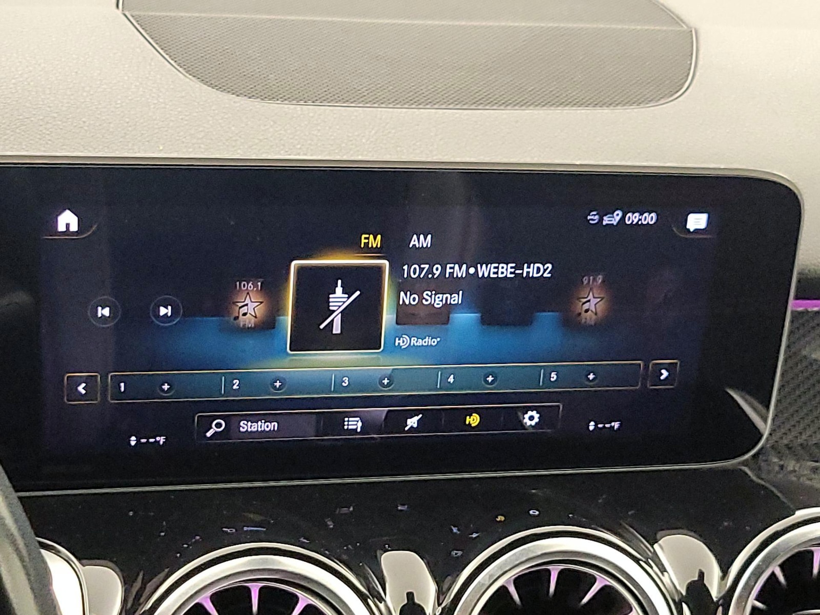 2021 Mercedes-Benz GLB Base - Photo 16