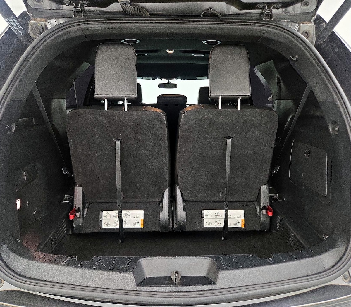 Trunk/Cargo (Seats Up)