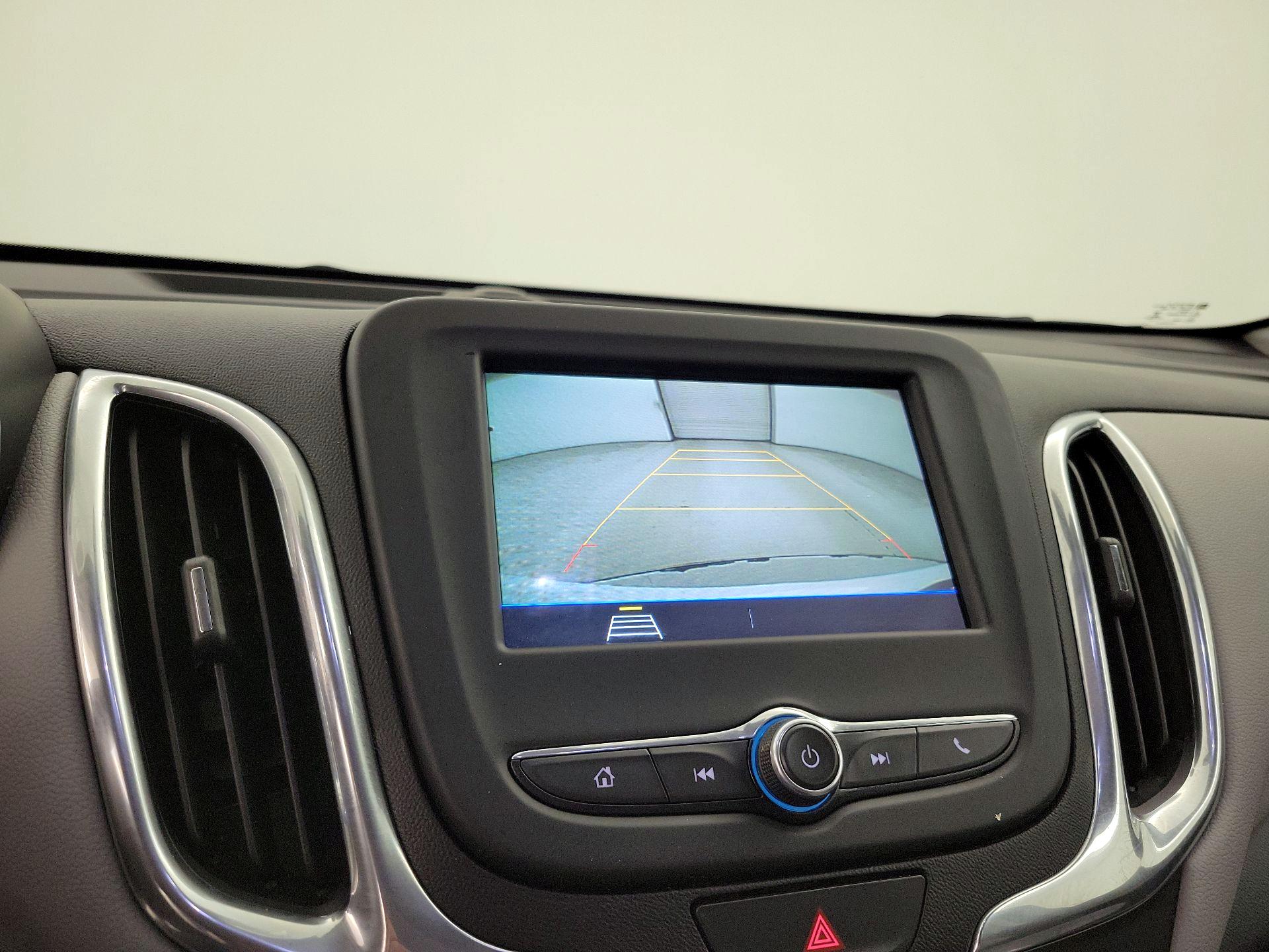 Thumbnail: 2019 Chevrolet Equinox - 14