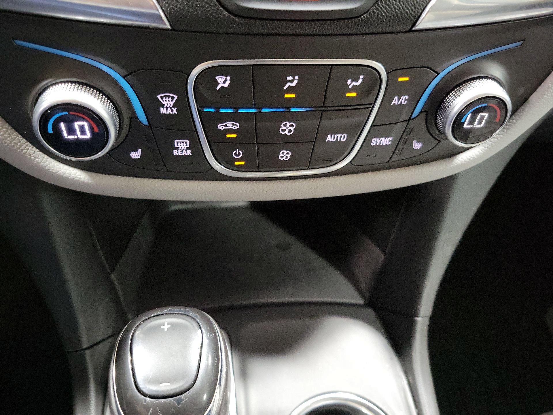 Thumbnail: 2019 Chevrolet Equinox - 16