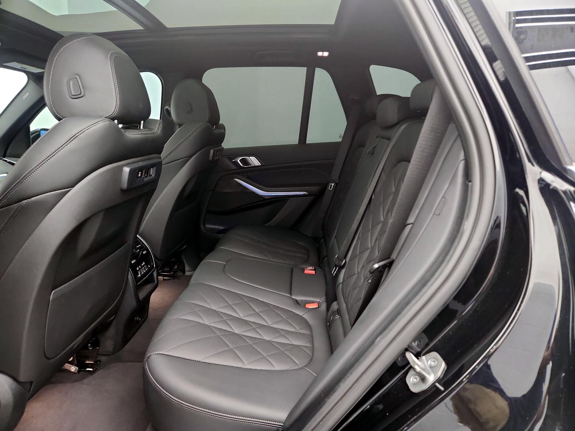 Thumbnail: 2023 BMW X5 - 20
