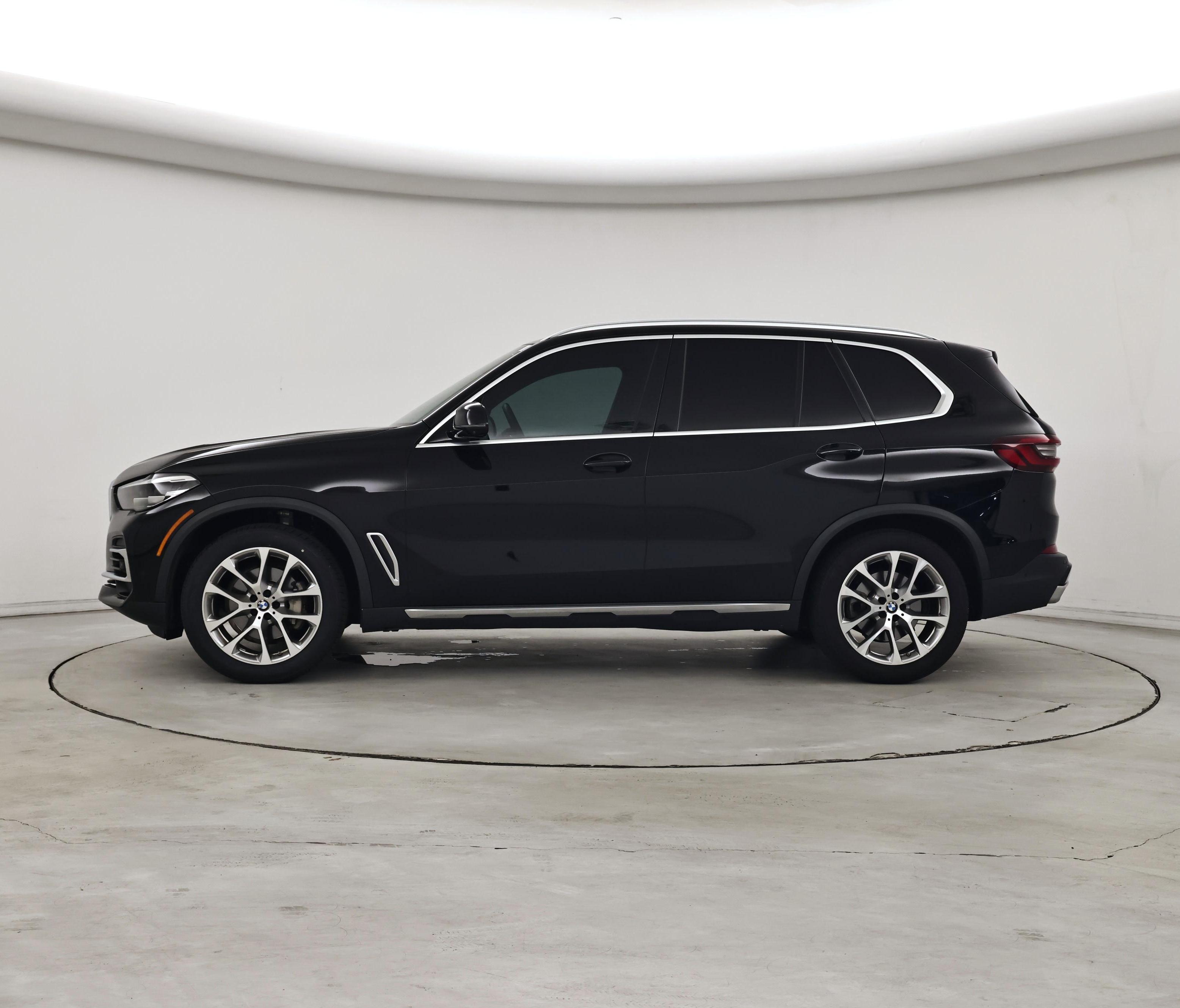 Thumbnail: 2023 BMW X5 - 3