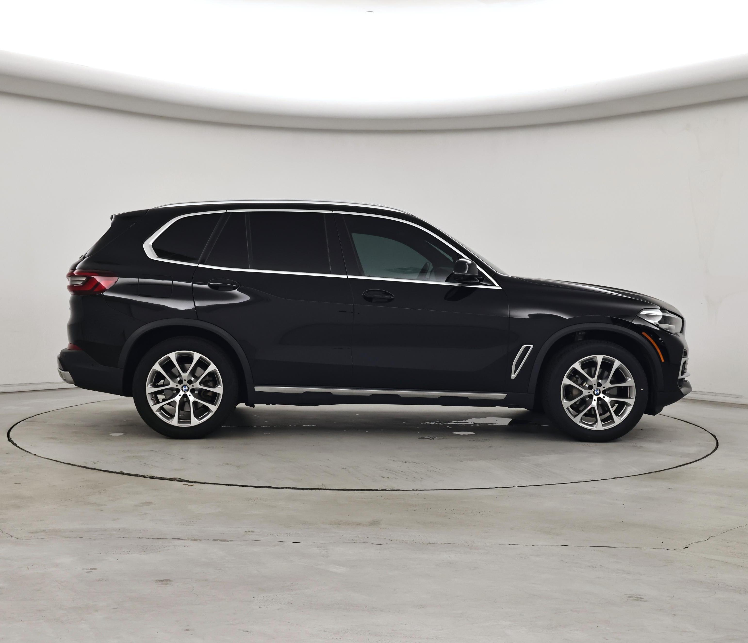 Thumbnail: 2023 BMW X5 - 7