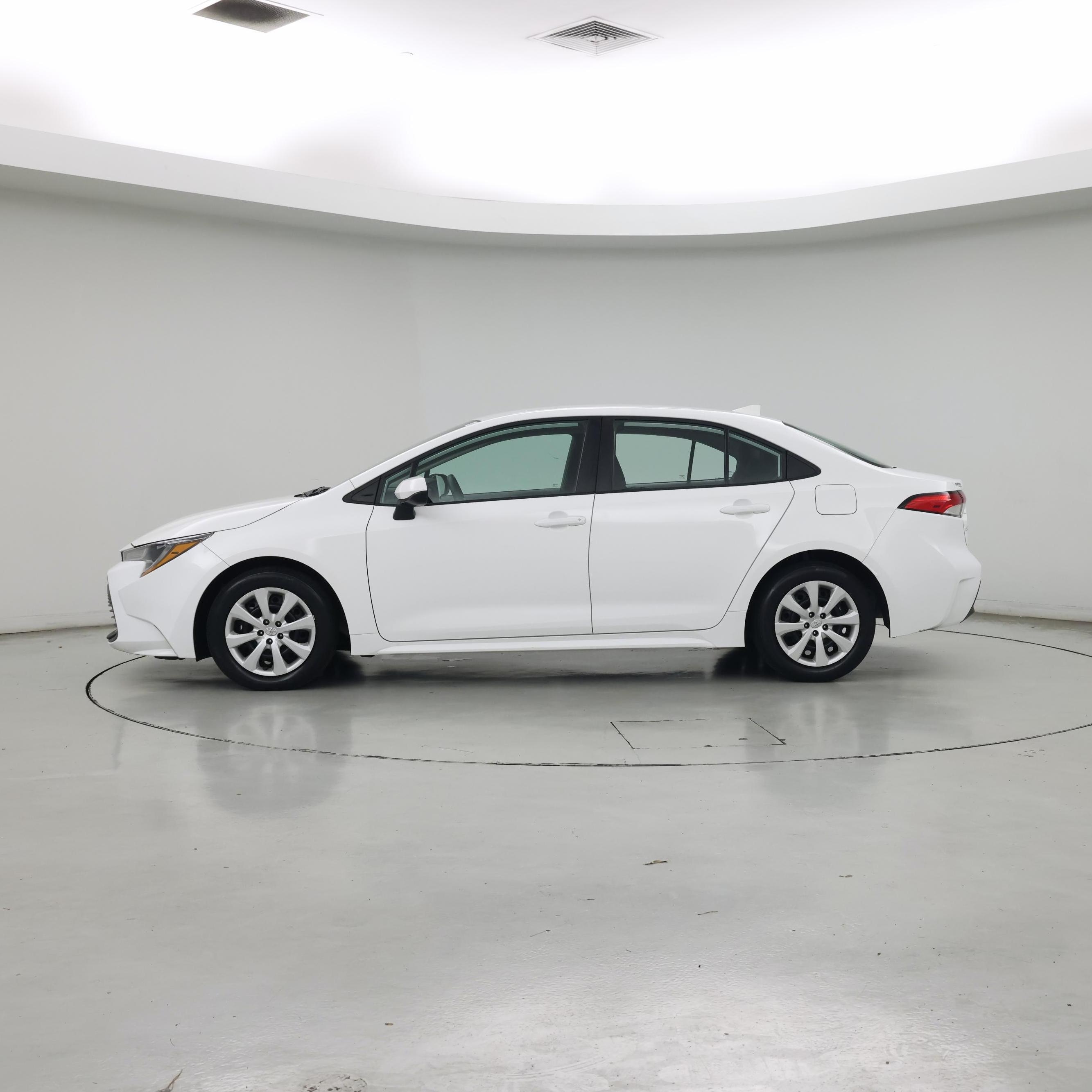 Thumbnail: 2025 Toyota Corolla - 3