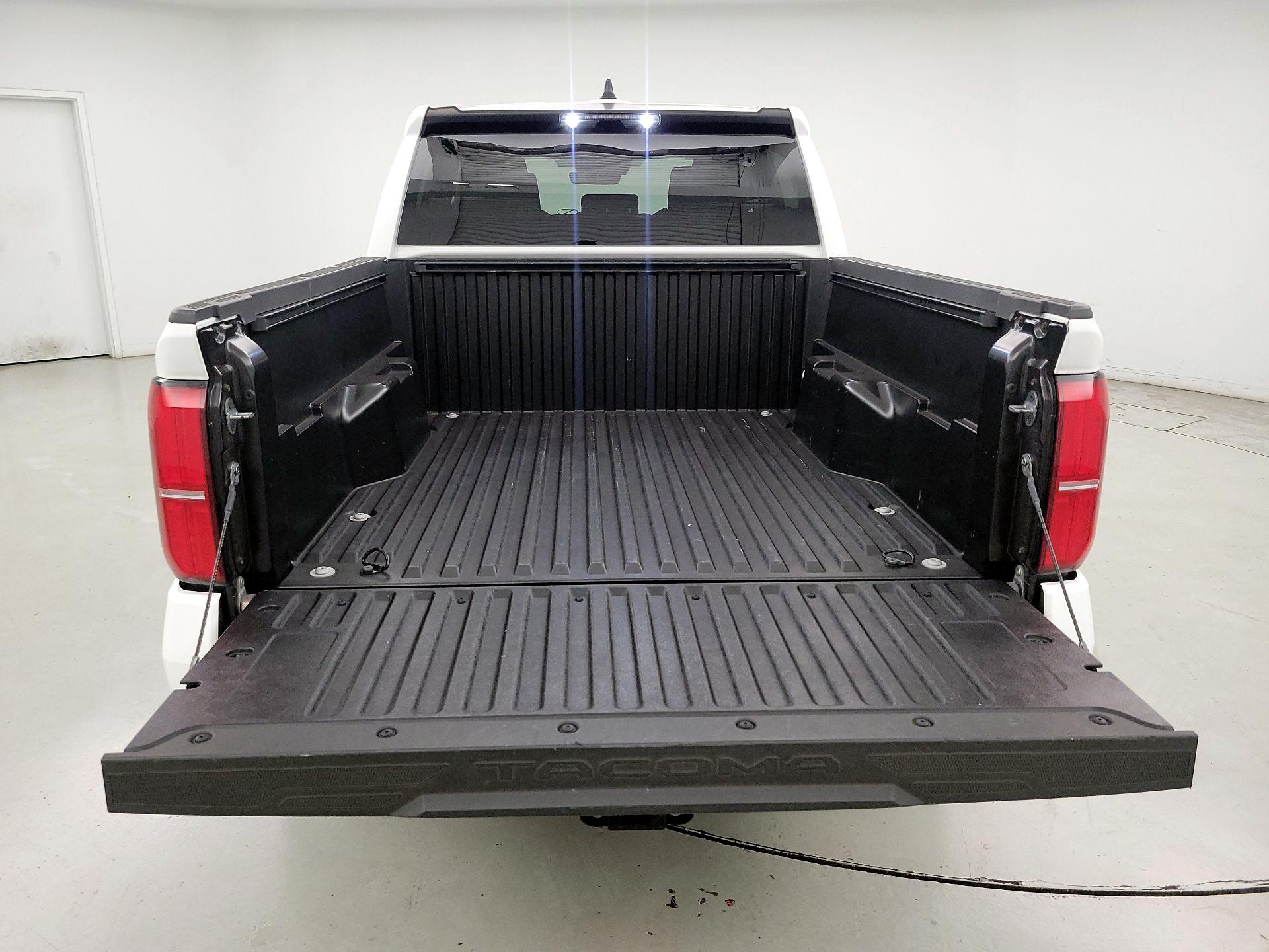 Thumbnail: 2024 Toyota Tacoma - 18