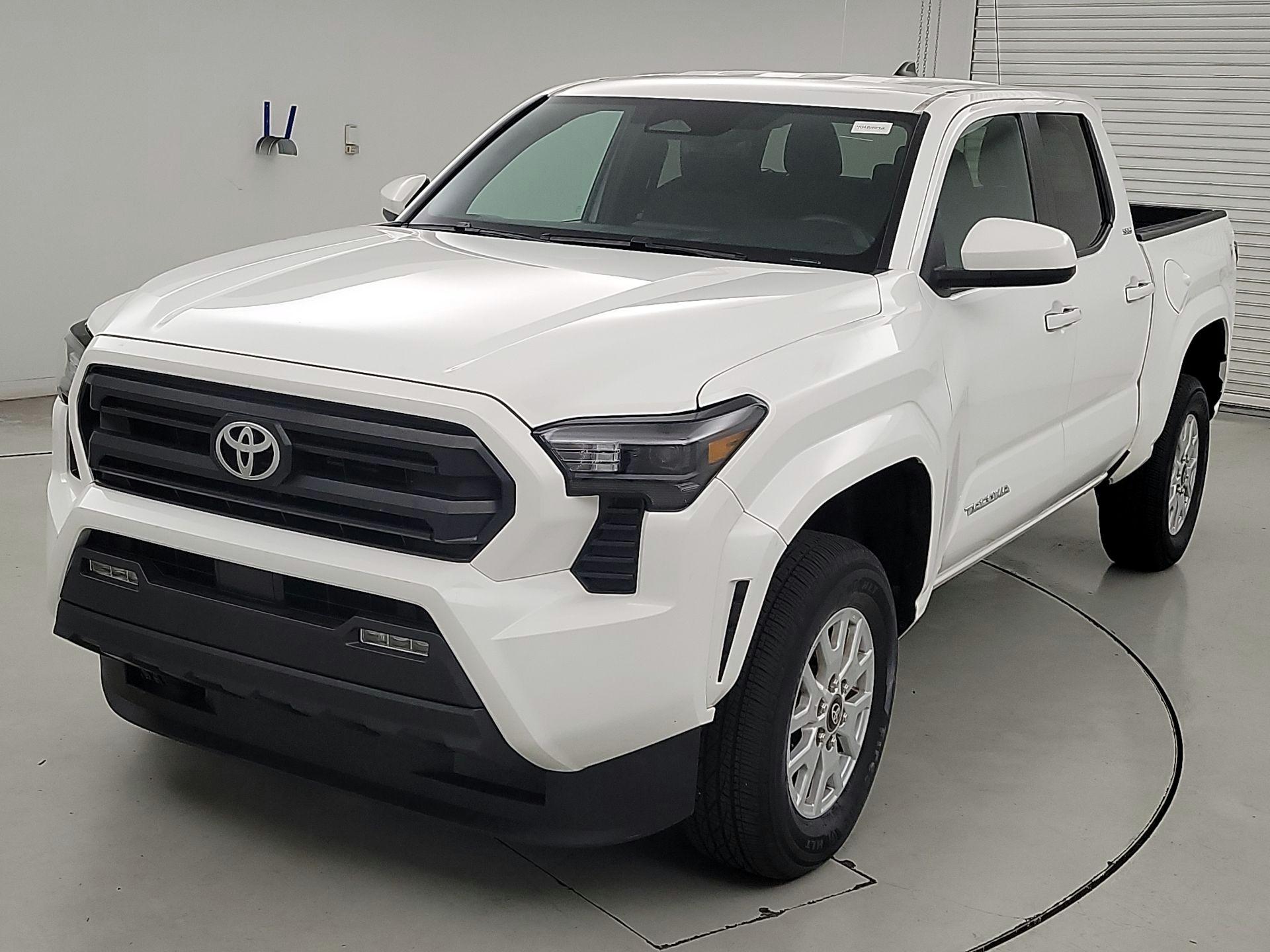 Thumbnail: 2024 Toyota Tacoma - 3
