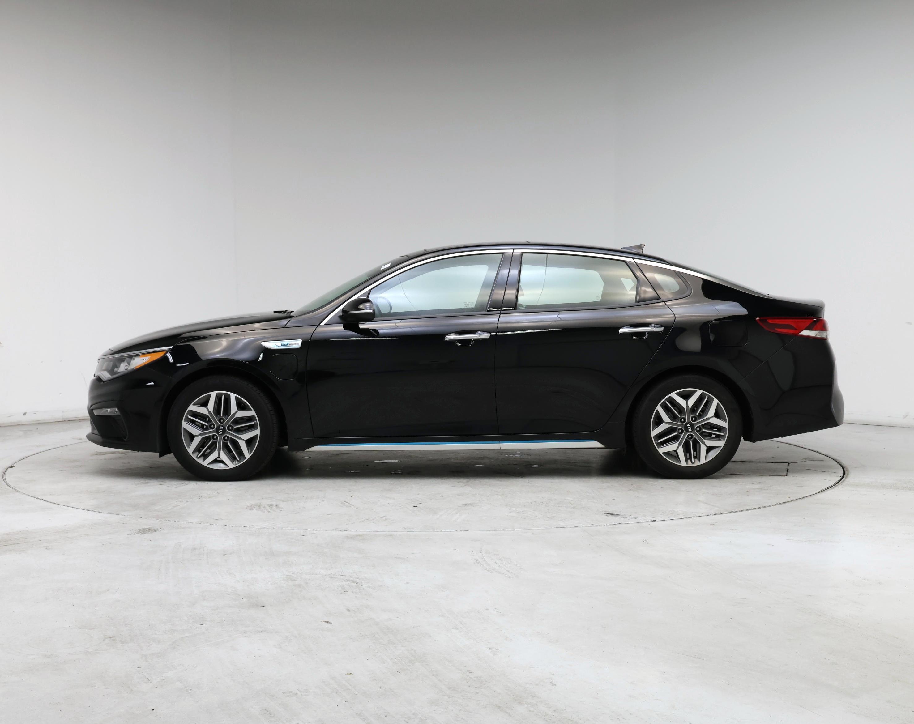 Thumbnail: 2020 Kia Optima - 3