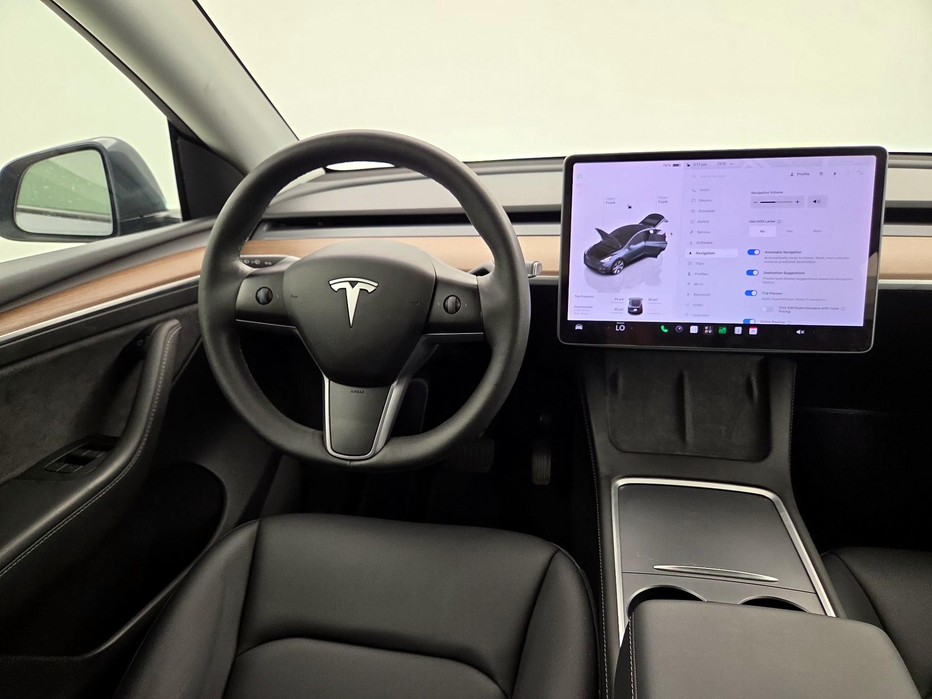 Thumbnail: 2023 Tesla Model Y - 10