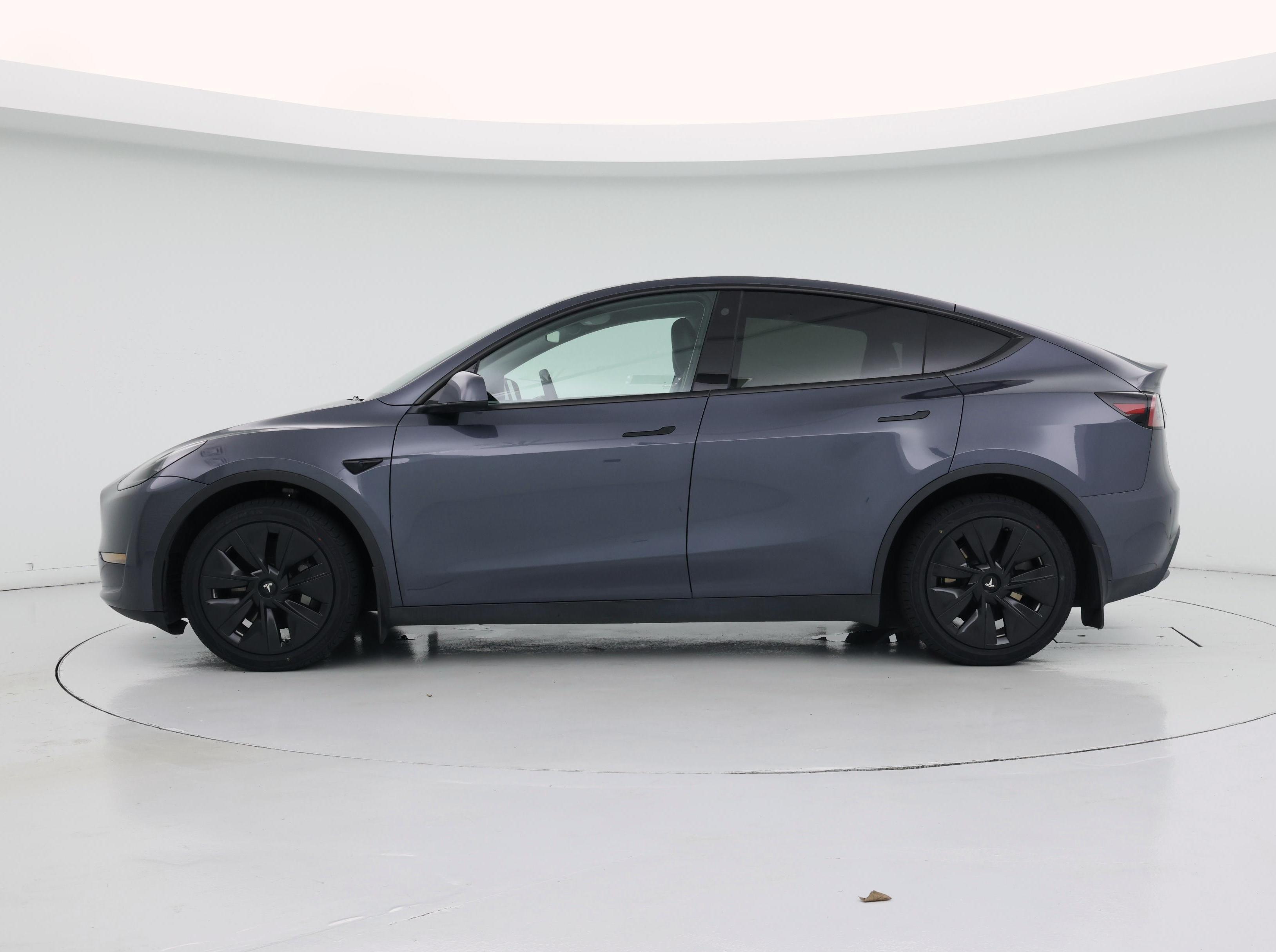 Thumbnail: 2023 Tesla Model Y - 3