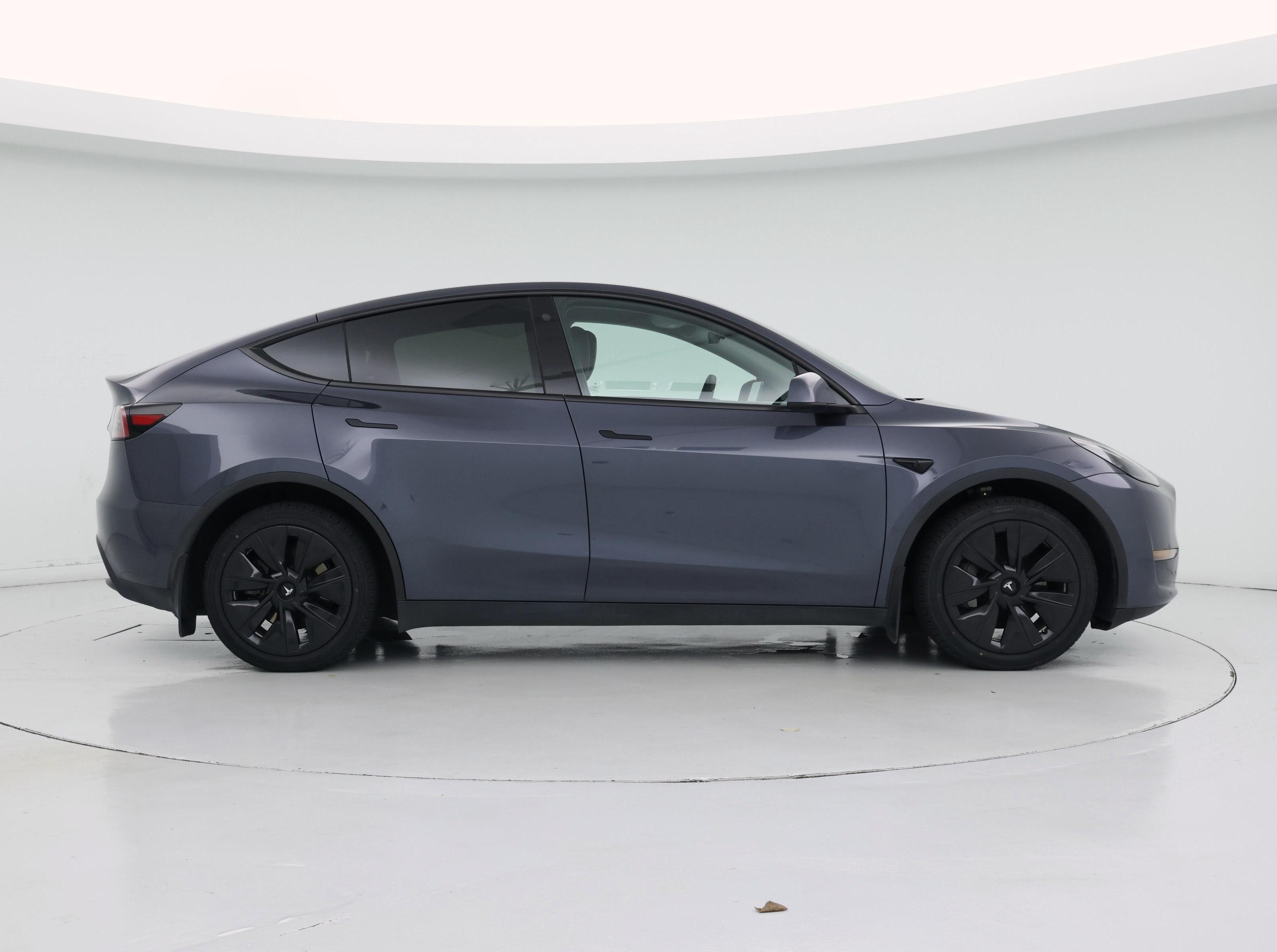 Thumbnail: 2023 Tesla Model Y - 7