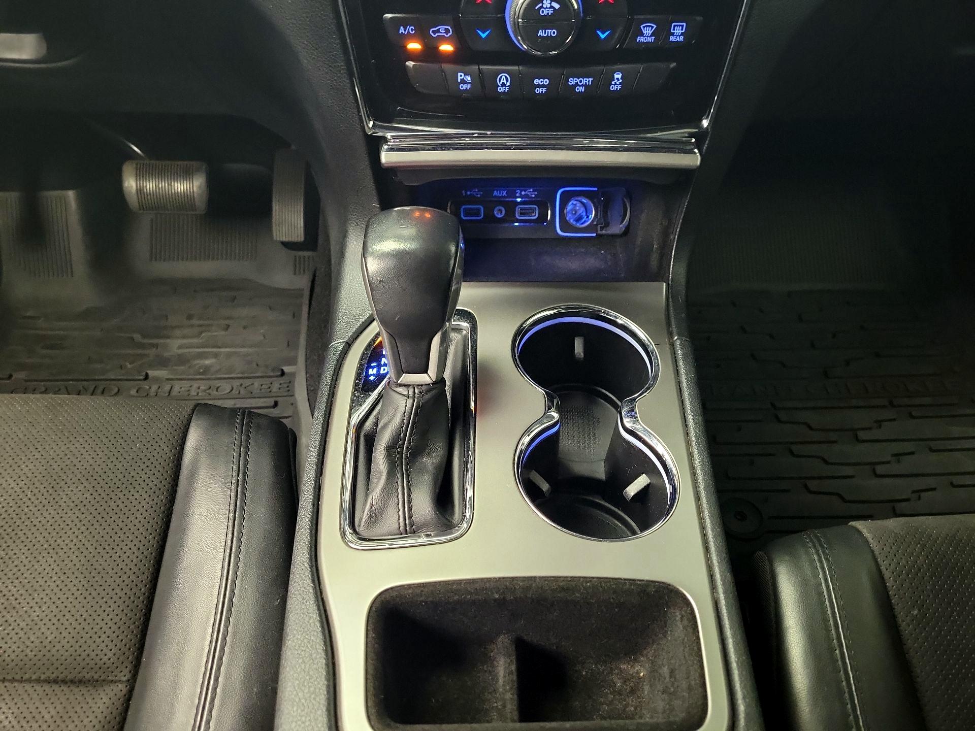 Thumbnail: 2020 Jeep Grand Cherokee - 18