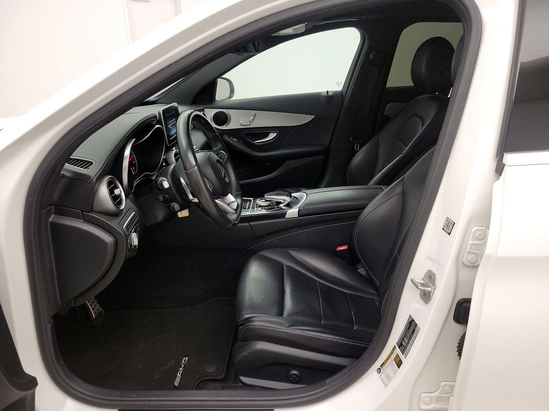 Thumbnail: 2015 Mercedes-Benz C-Class - 11
