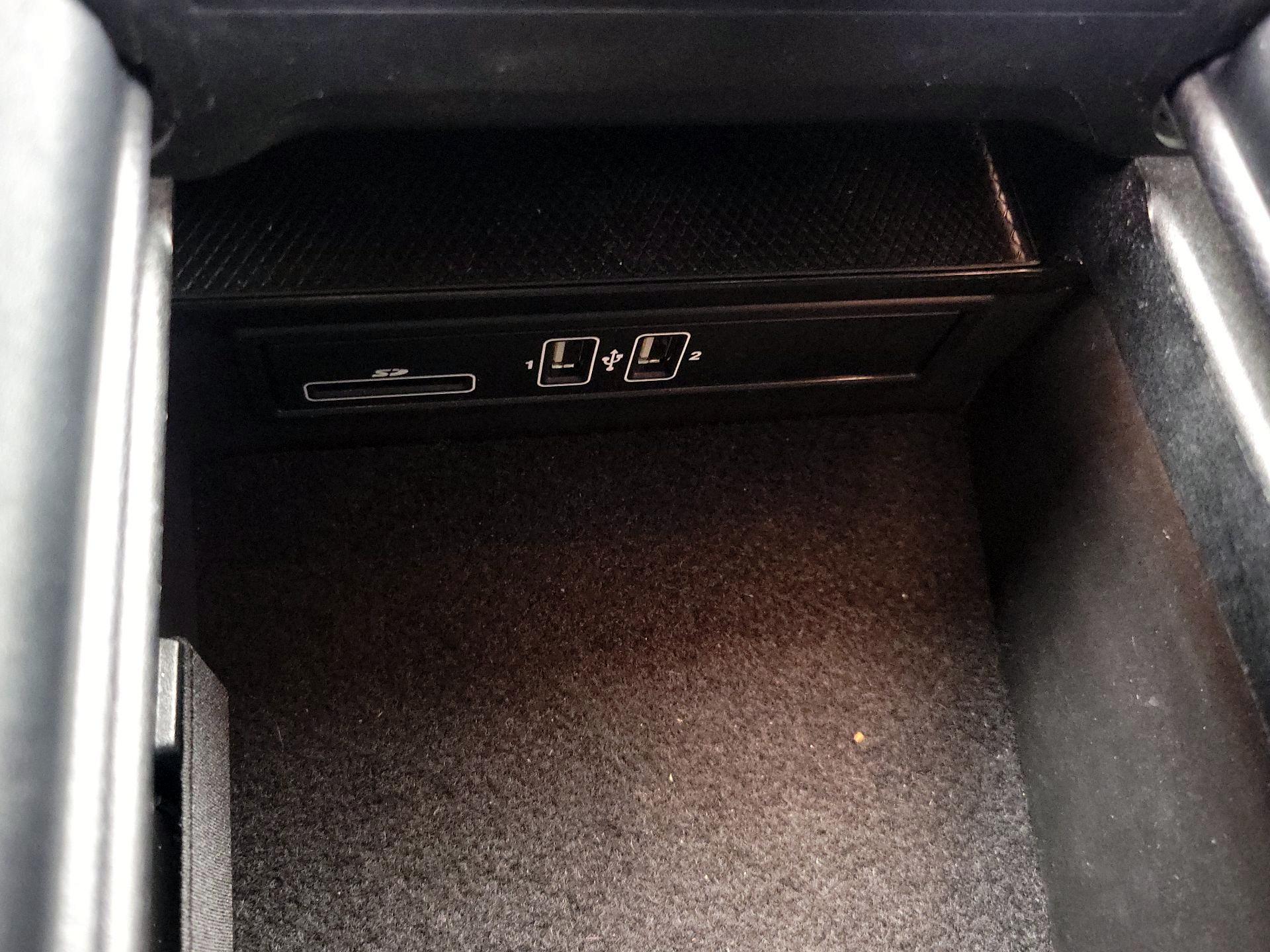 Thumbnail: 2015 Mercedes-Benz C-Class - 18