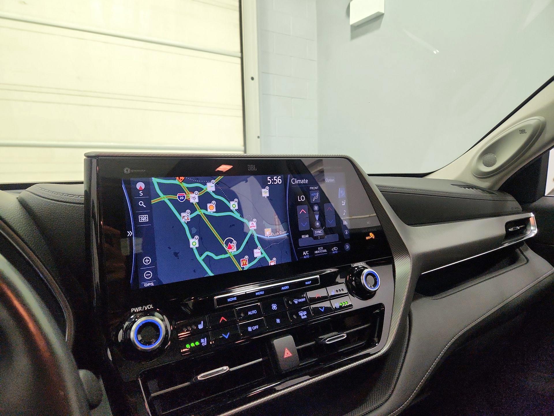 Thumbnail: 2022 Toyota Highlander - 14