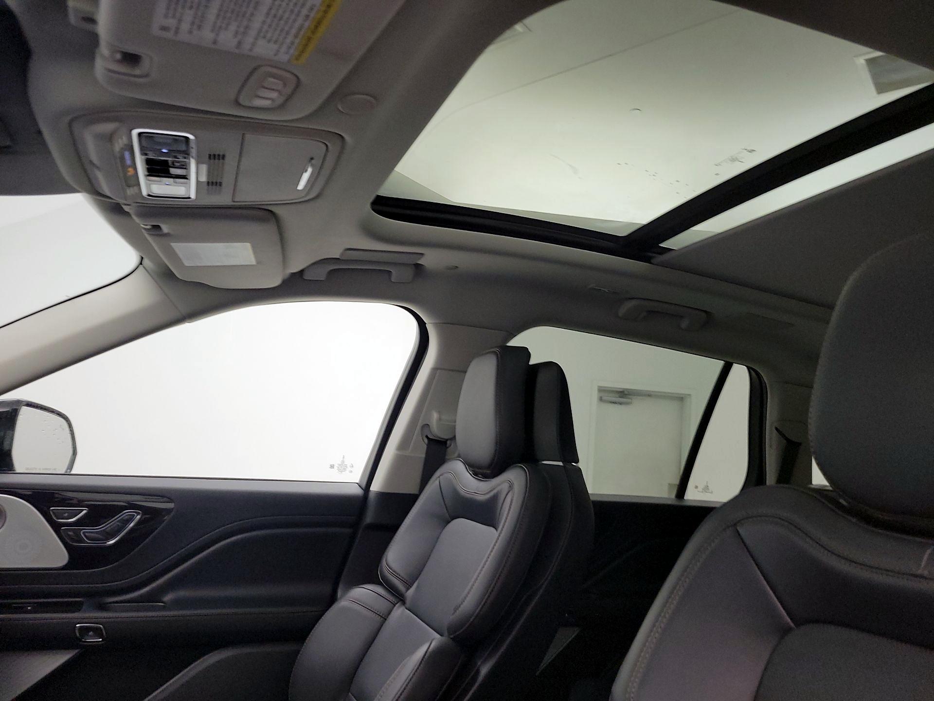 Thumbnail: 2026 Lincoln Aviator - 19