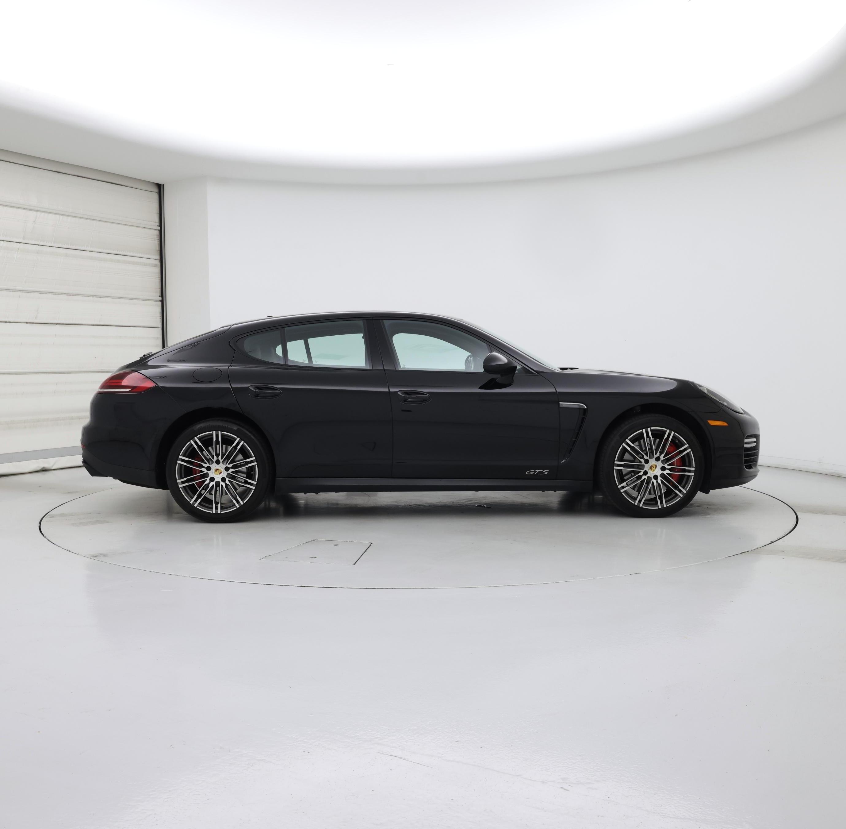 Thumbnail: 2016 Porsche Panamera - 7
