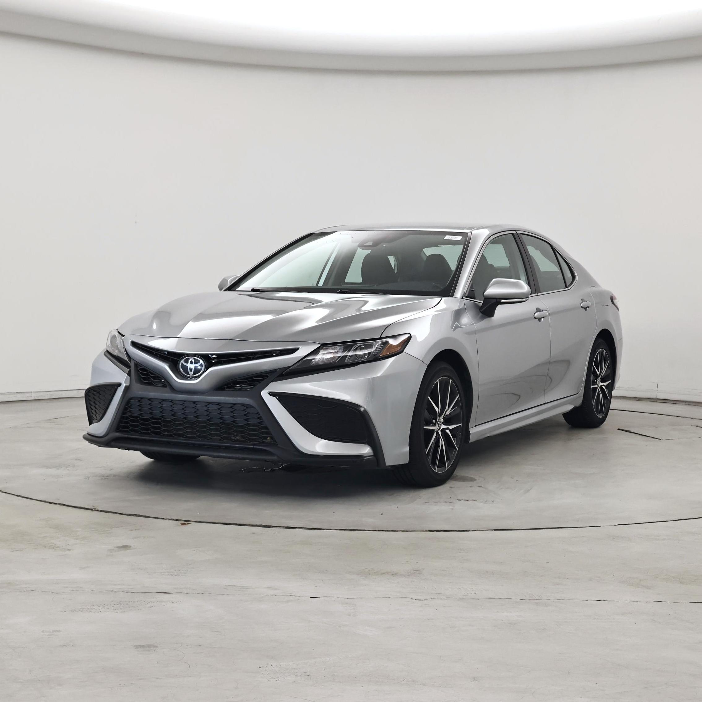 Thumbnail: 2022 Toyota Camry - 4