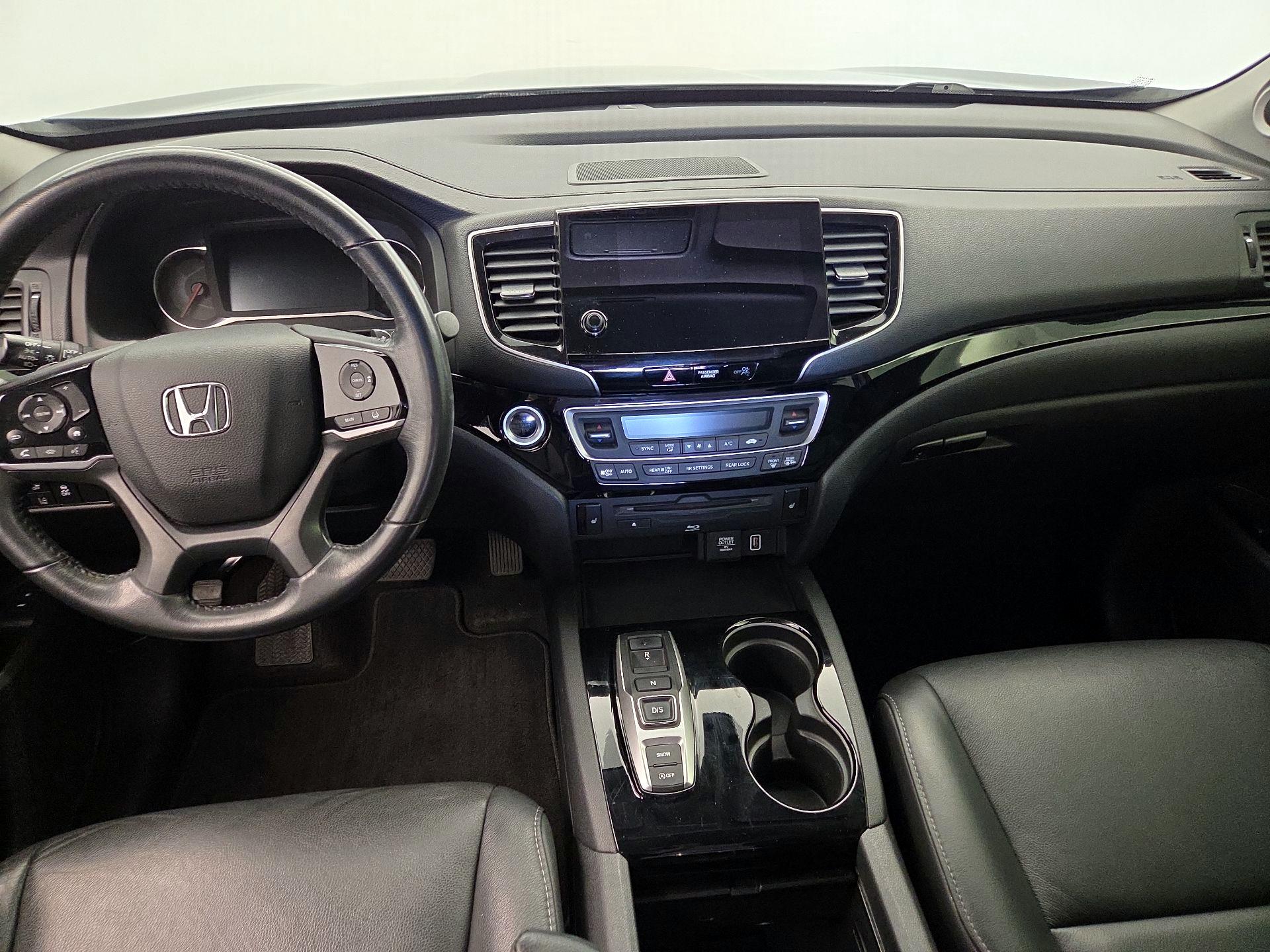 Thumbnail: 2019 Honda Pilot - 9