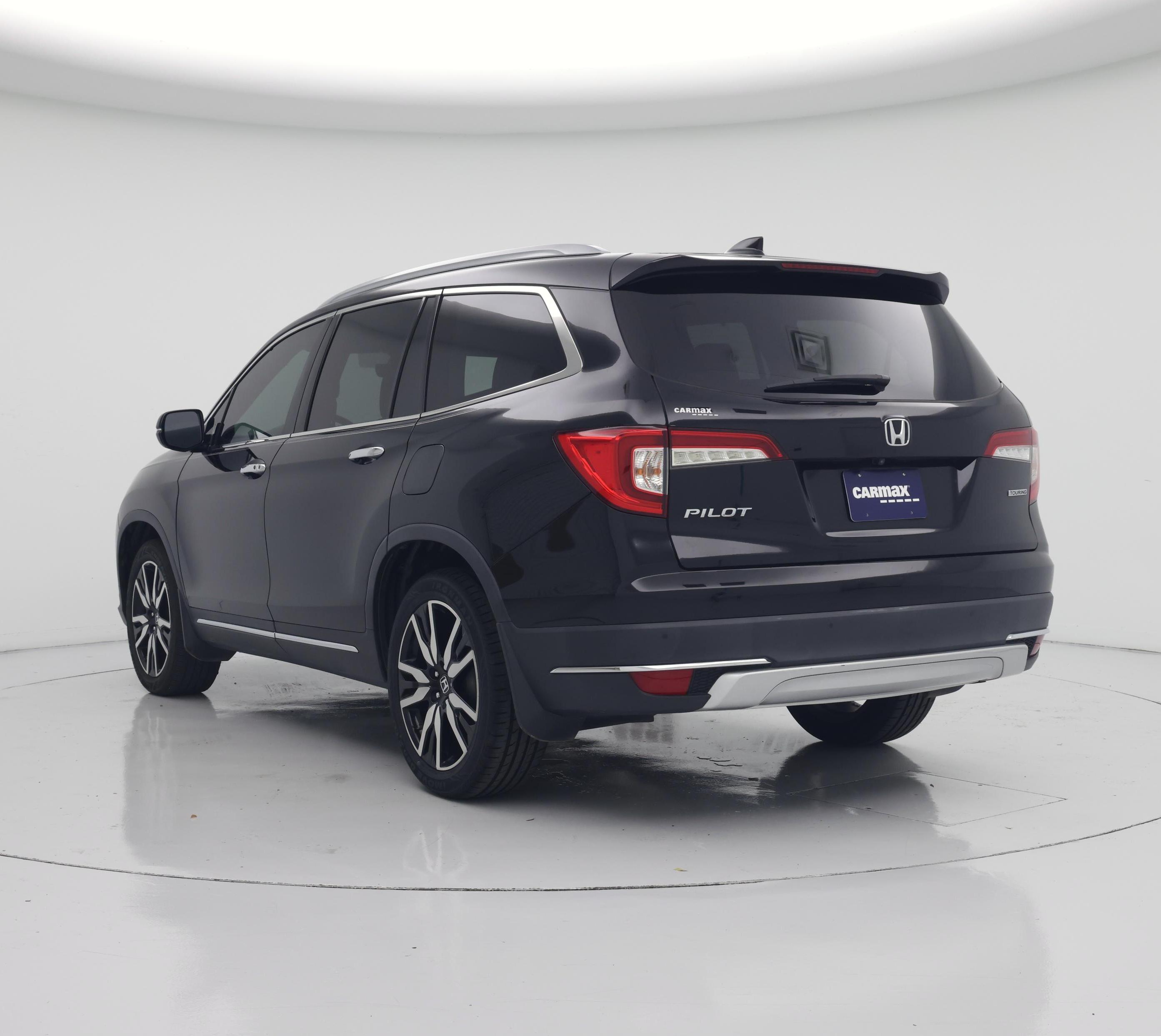 Thumbnail: 2019 Honda Pilot - 2