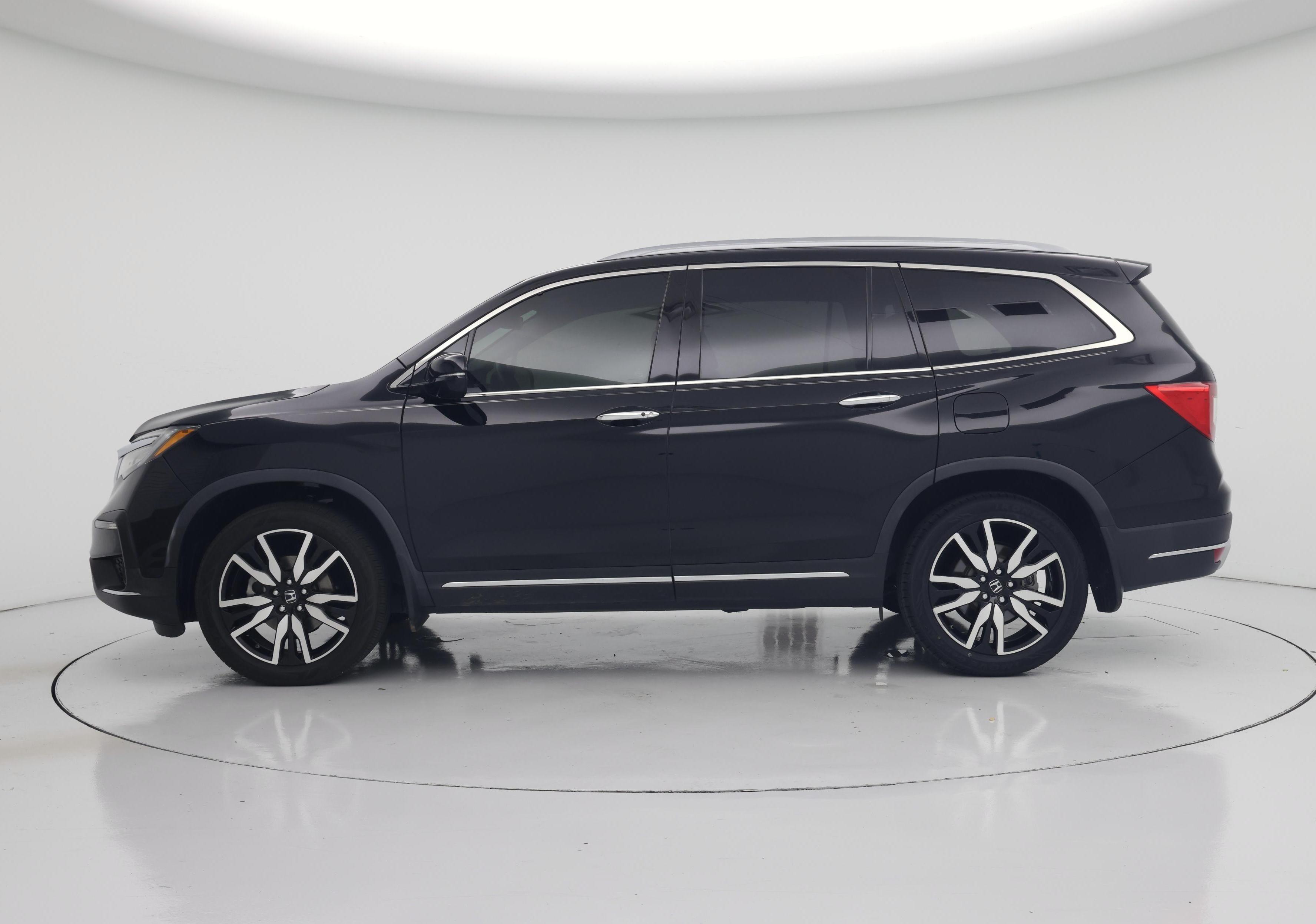 Thumbnail: 2019 Honda Pilot - 3