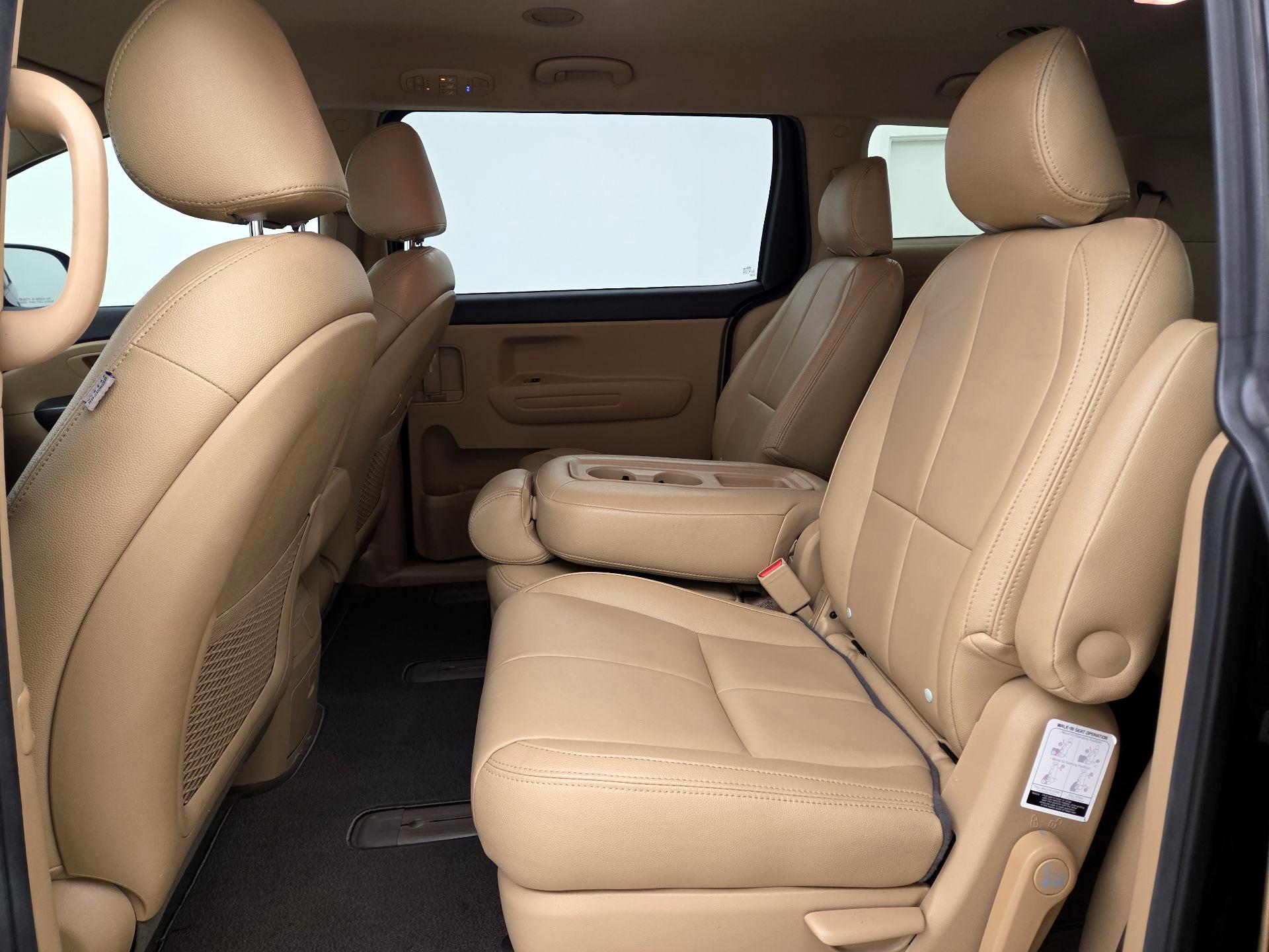 Thumbnail: 2019 Kia Sedona - 19