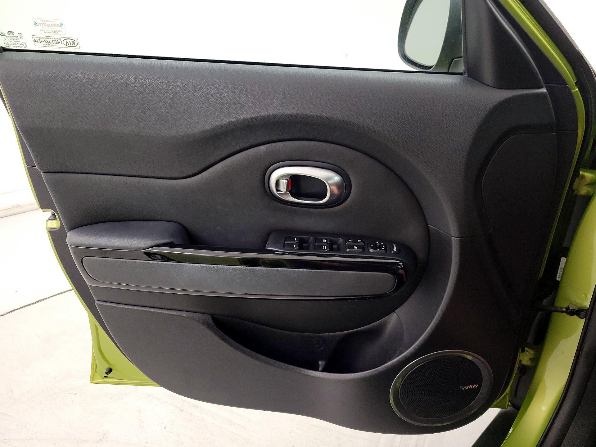 Thumbnail: 2014 Kia Soul - 12