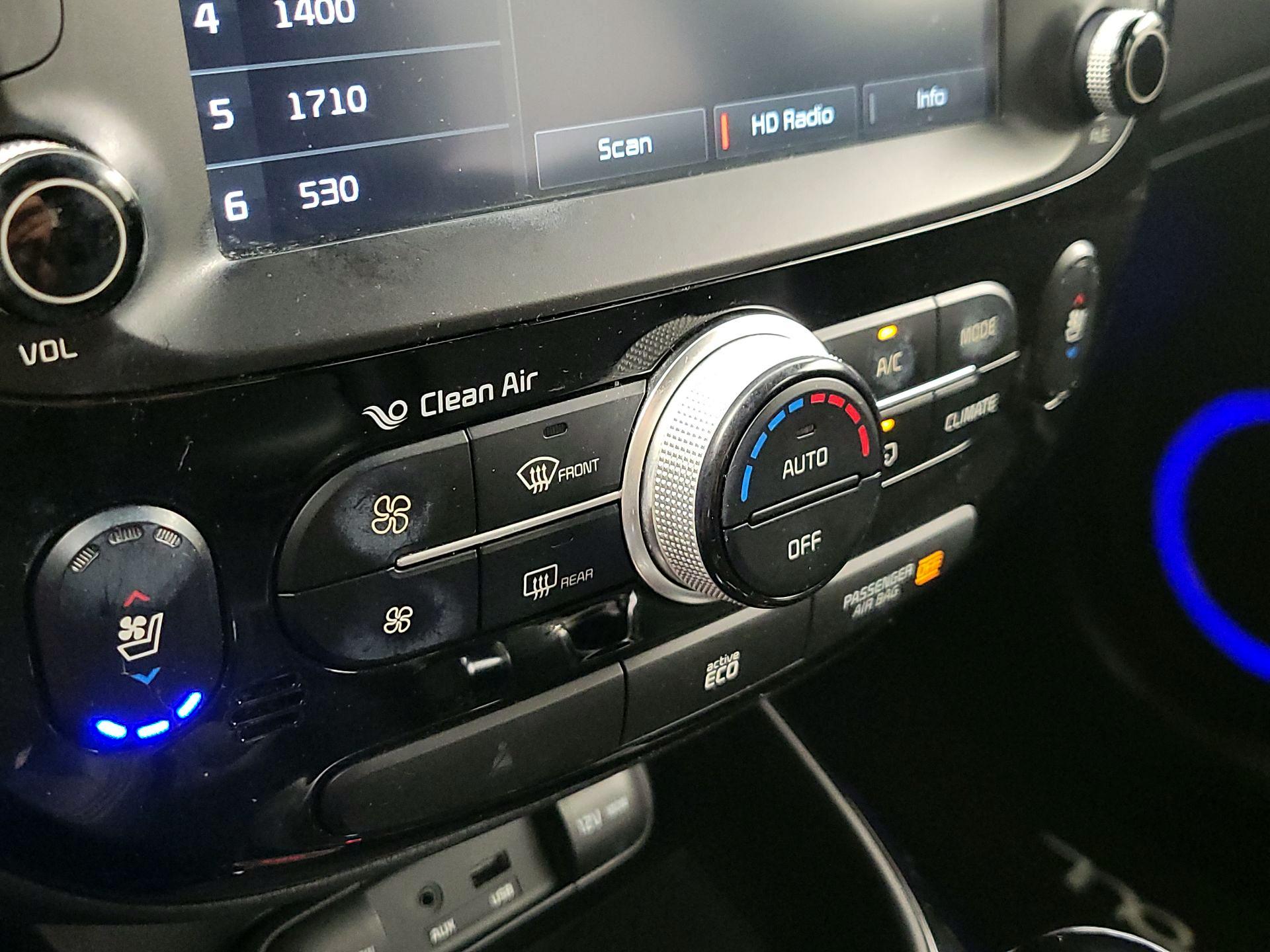 Thumbnail: 2014 Kia Soul - 17