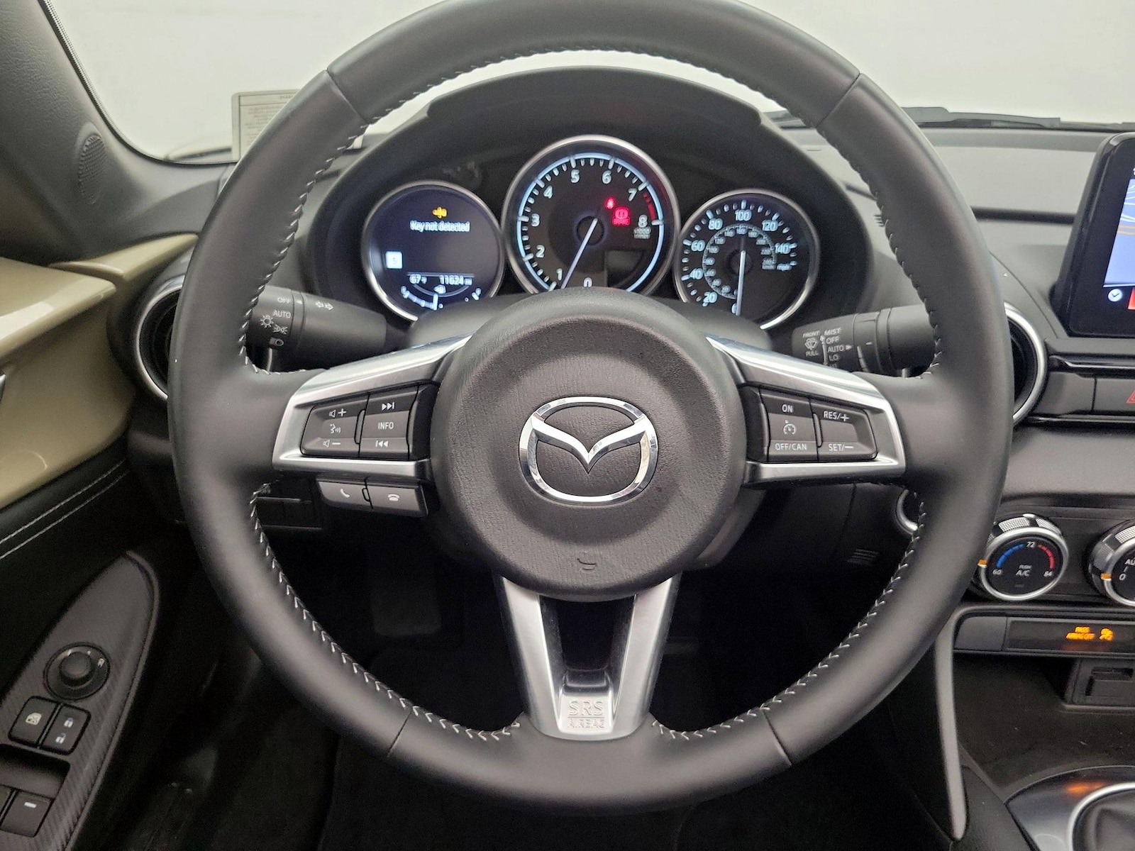 2023 Mazda MX-5 Miata Grand Touring - Photo 11