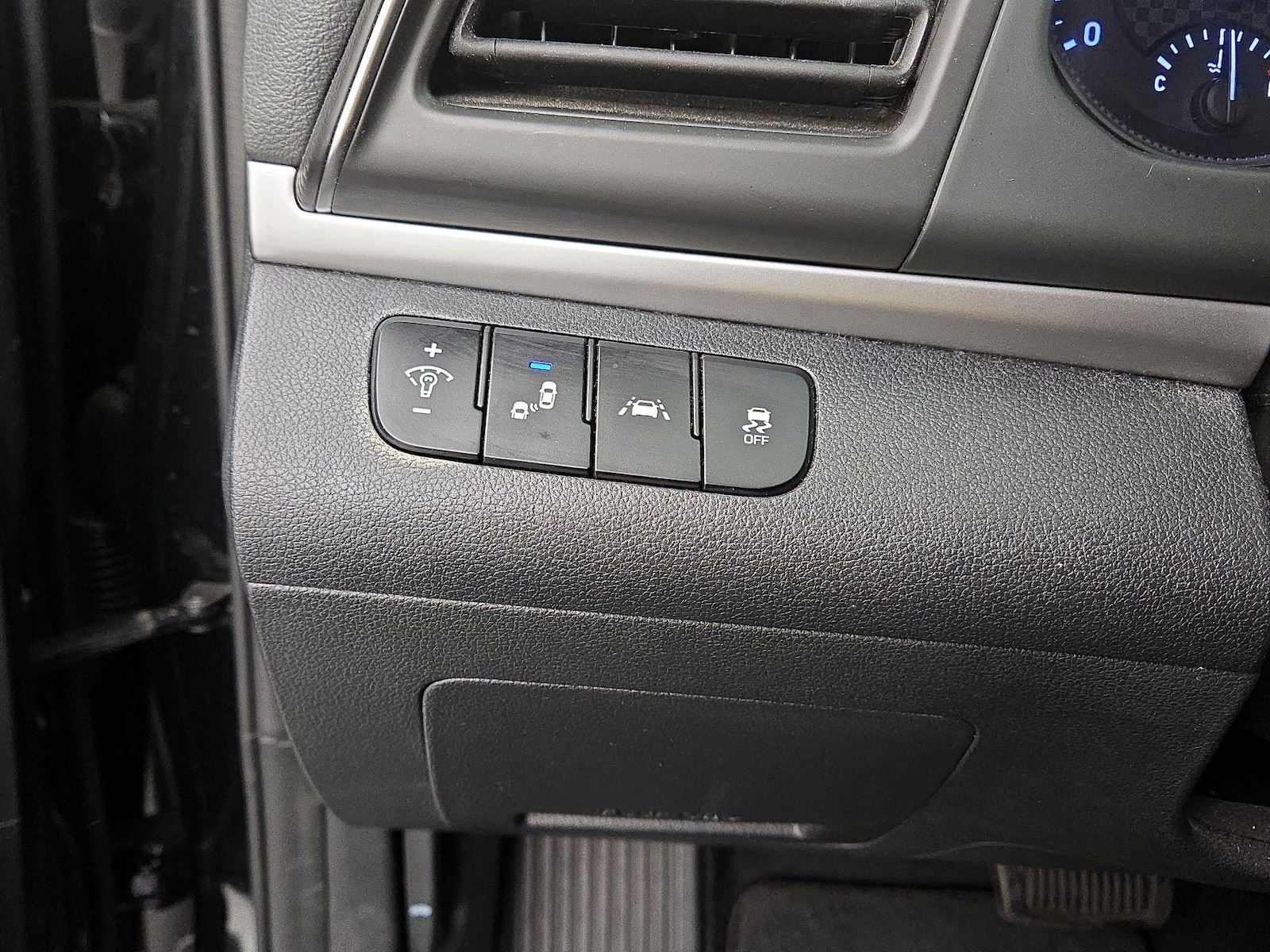 2020 Hyundai Elantra Value Edition - Photo 14