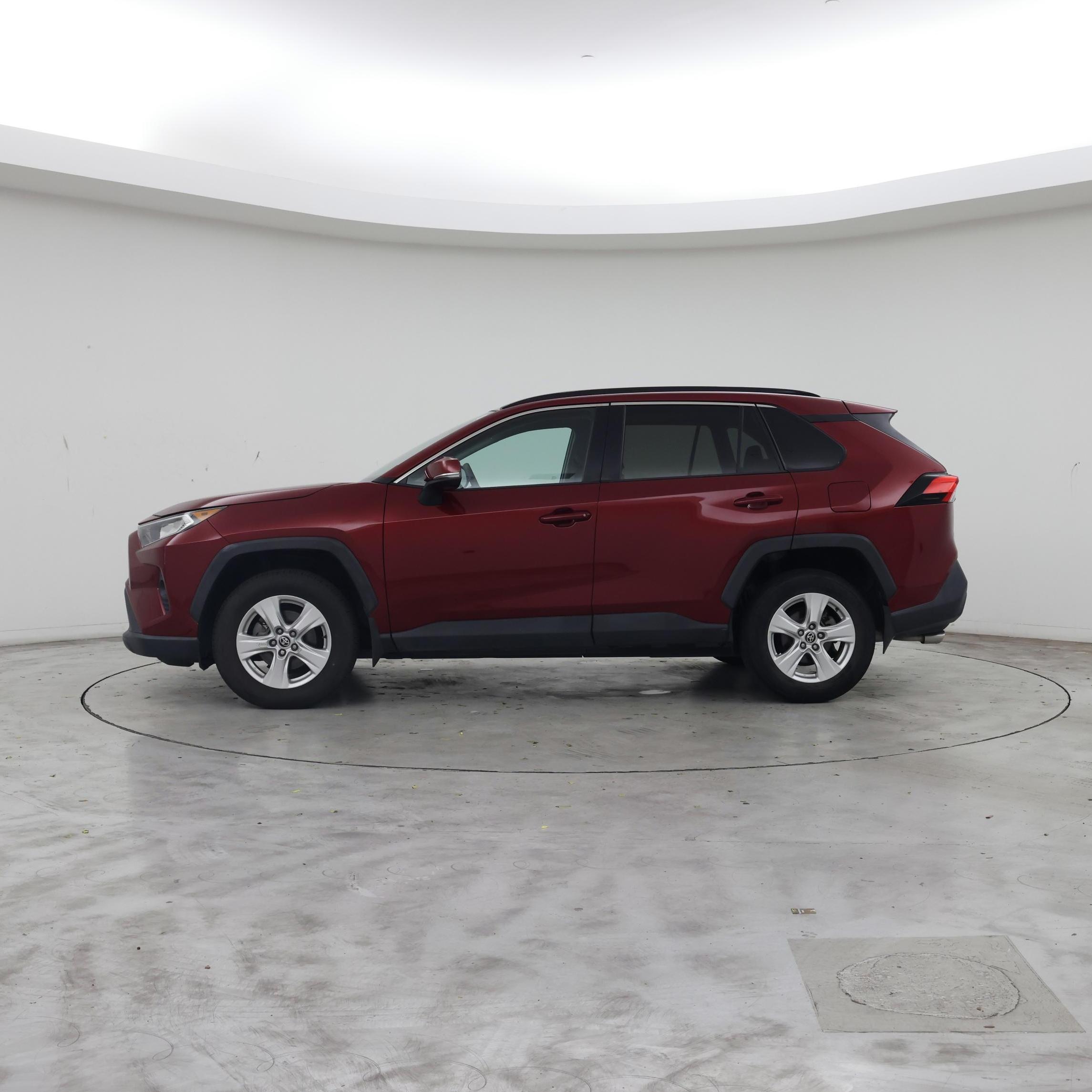 Thumbnail: 2021 Toyota RAV4 - 3