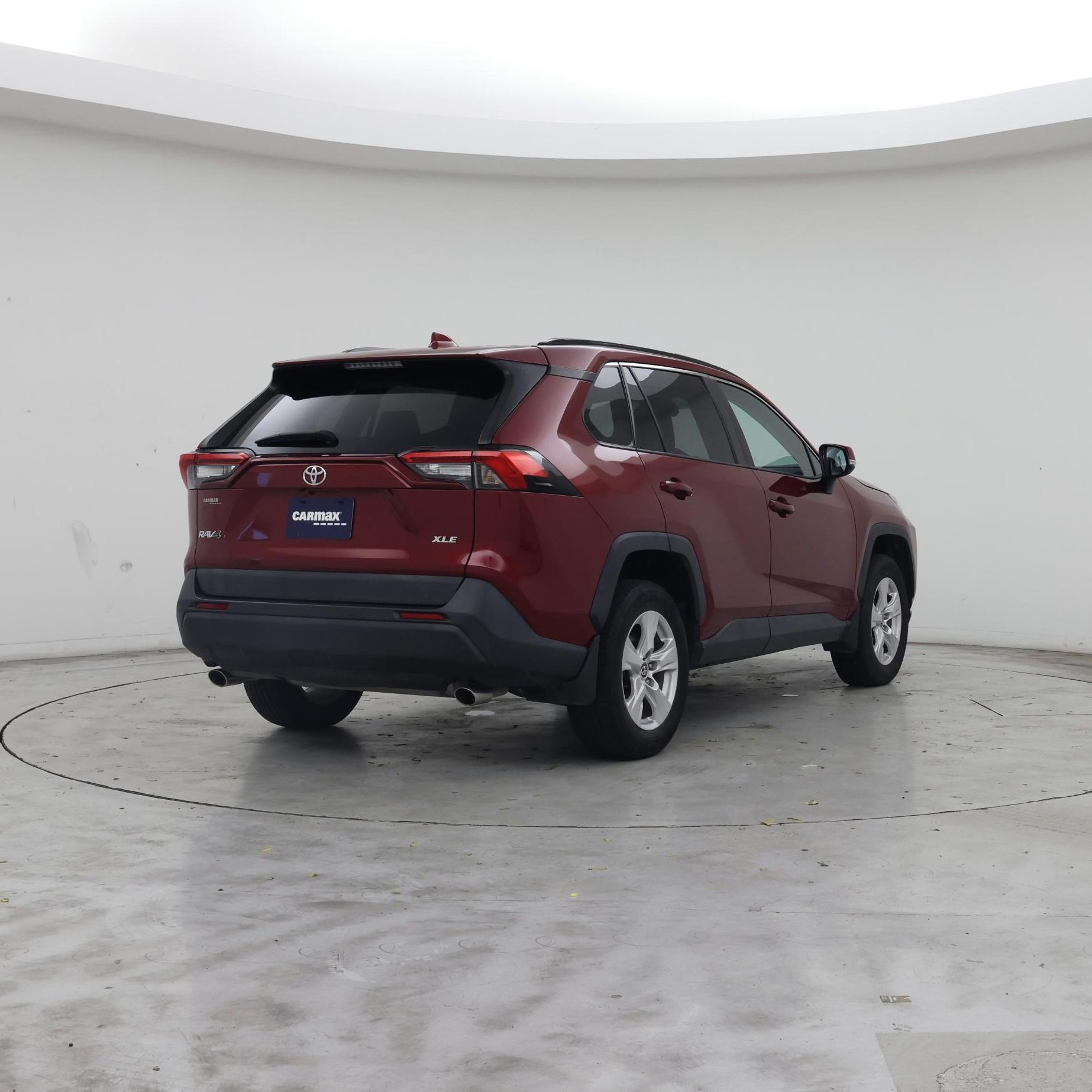 Thumbnail: 2021 Toyota RAV4 - 8