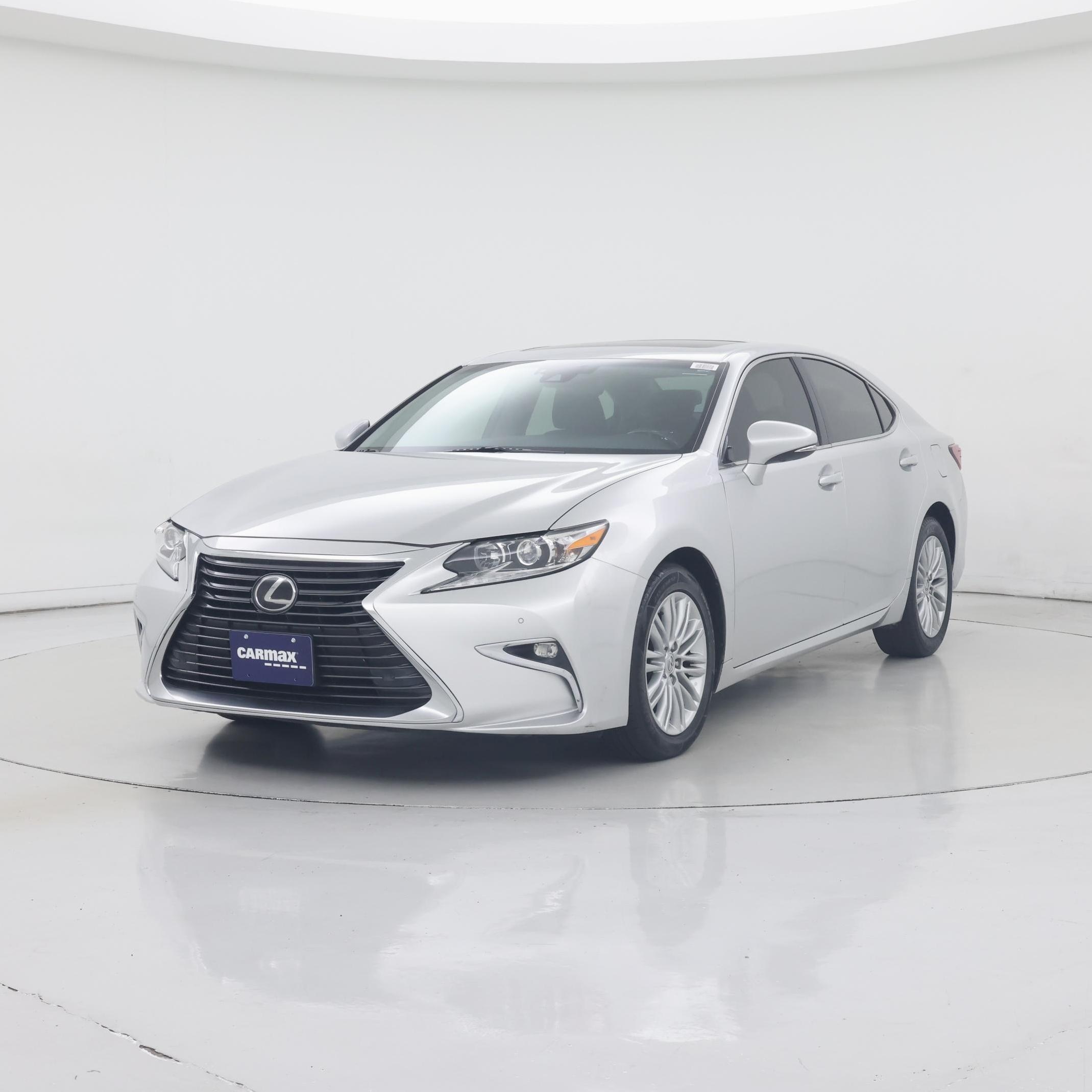 Thumbnail: 2017 Lexus ES - 4