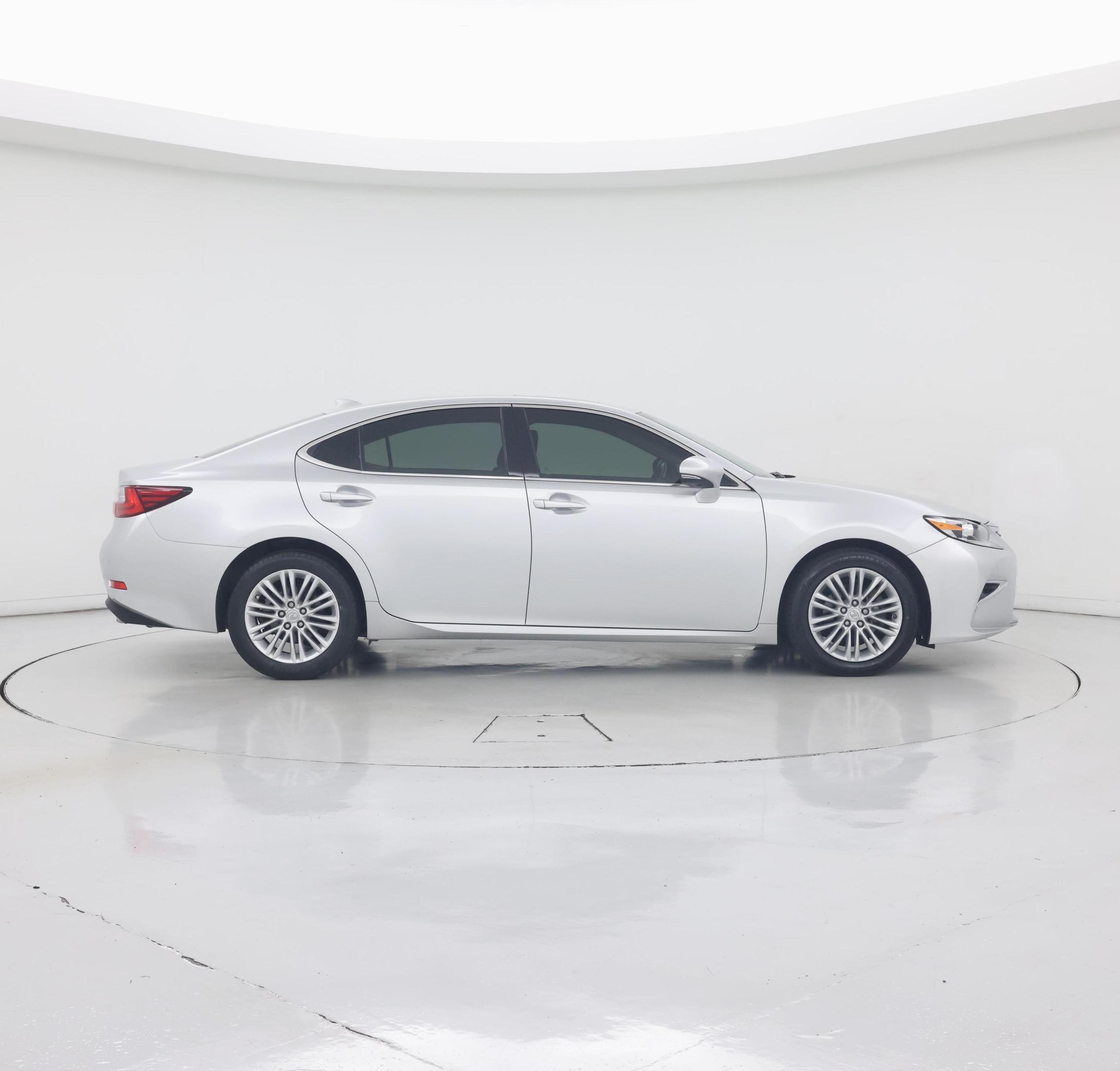 Thumbnail: 2017 Lexus ES - 7