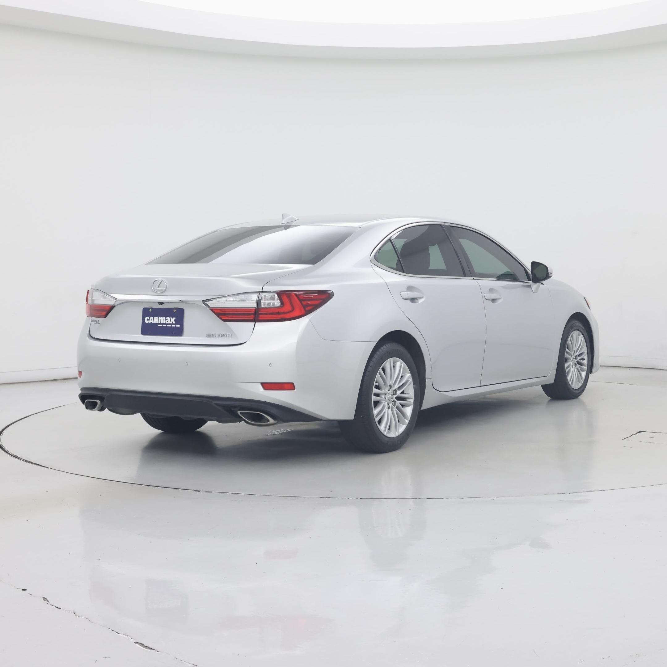 Thumbnail: 2017 Lexus ES - 8