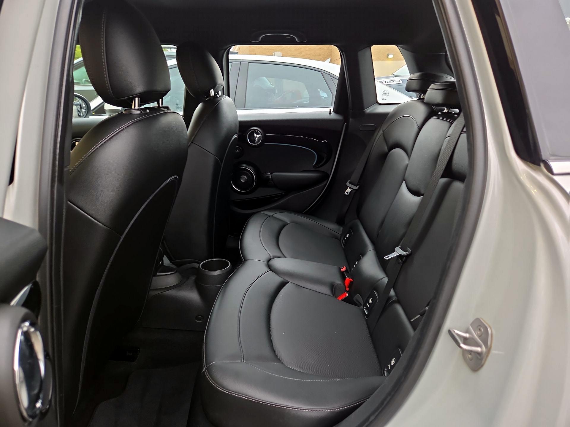 Thumbnail: 2017 MINI Cooper Hardtop - 19