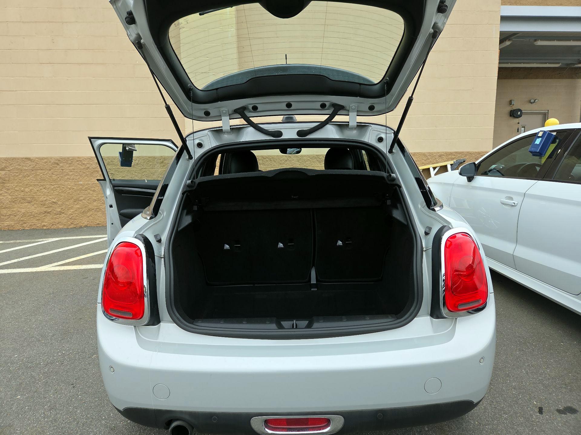 Thumbnail: 2017 MINI Cooper Hardtop - 20